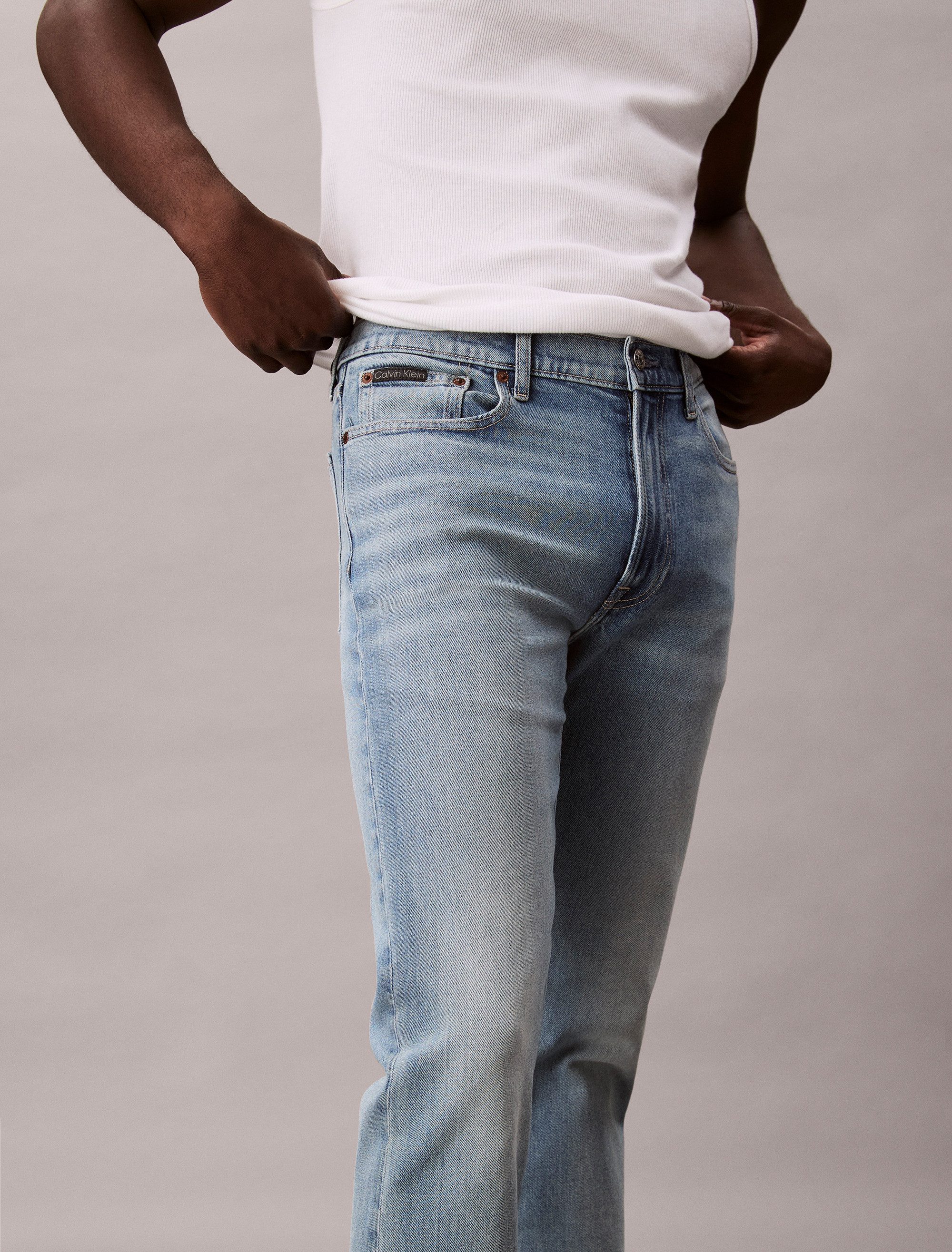 Calvin Klein Jeans Slim-fit-Jeans used washed, Slim Straight Fit, Logopatch am Bund – Bild 4 von 5