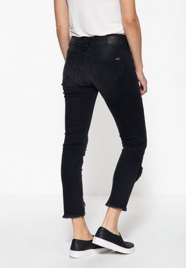 ATT Jeans 5-Pocket-Jeans Zoe cropped mit gekürzter Beinlänge und Nieten