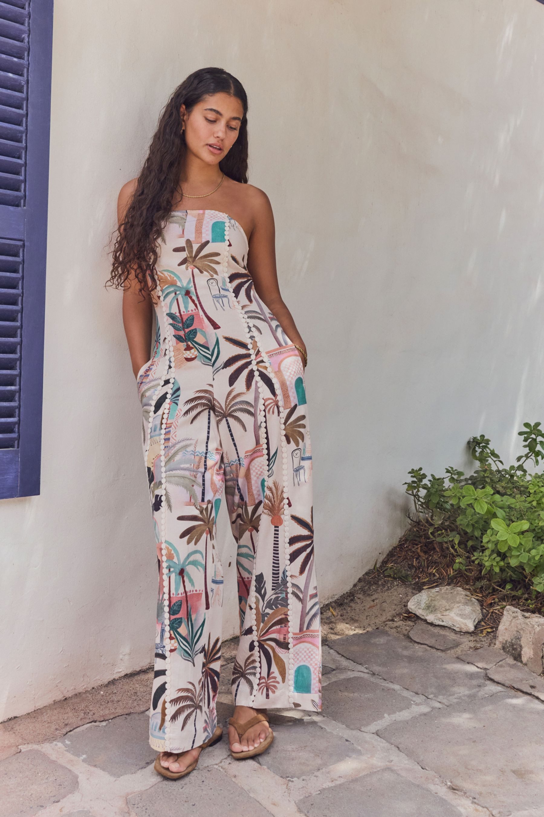 Next Jumpsuit Bandeau-Jumpsuit mit weitem Bein und Leinen (1-tlg)