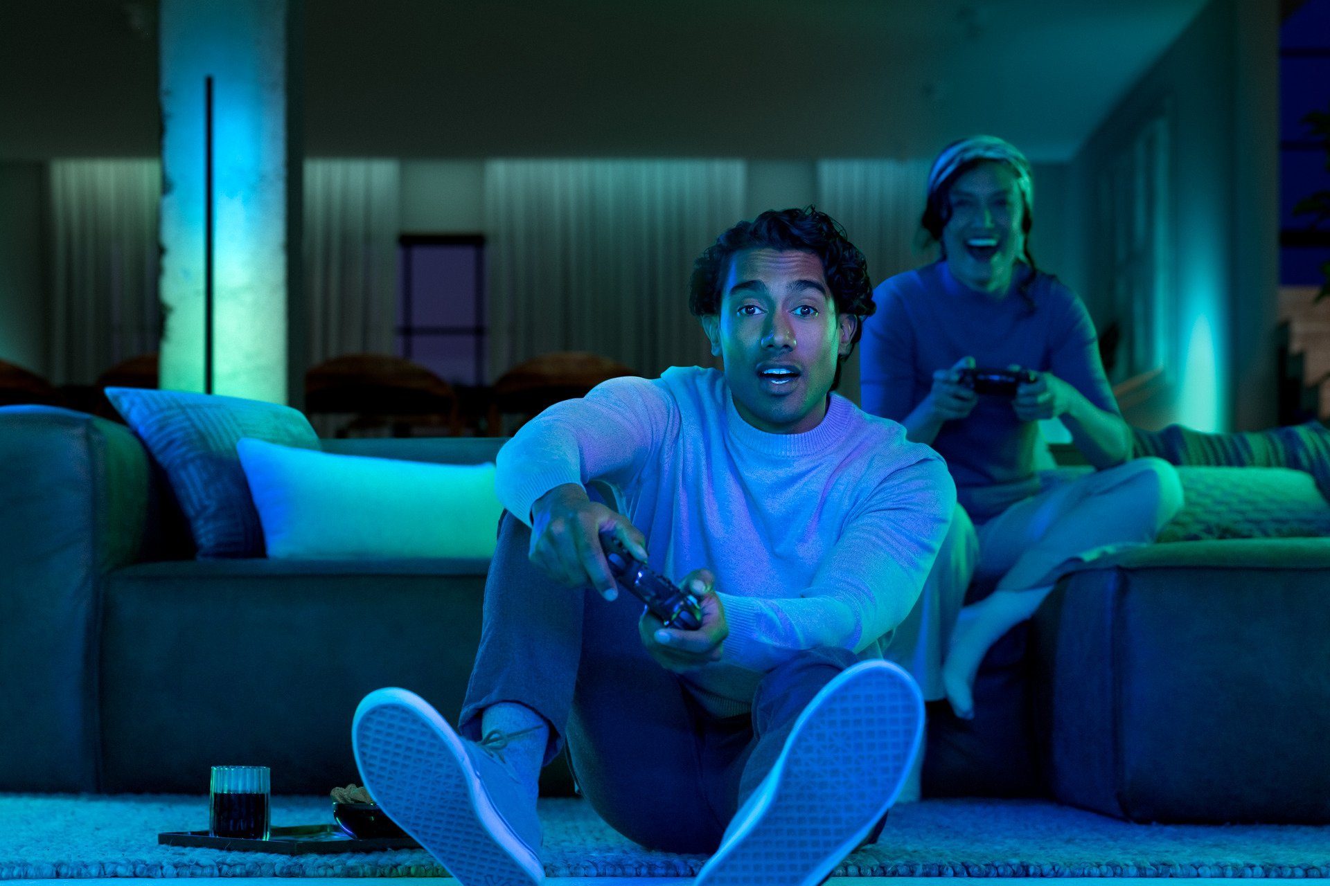 Philips Hue LED Stehlampe Gradient LED fest Doppelpack Bluetooth, Signe, Farbwechsler, integriert