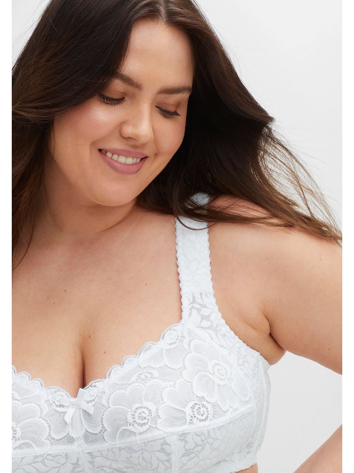 Sheego Bügelloser BH Große Größen mit Seitenstützen, dreigeteilte Cups