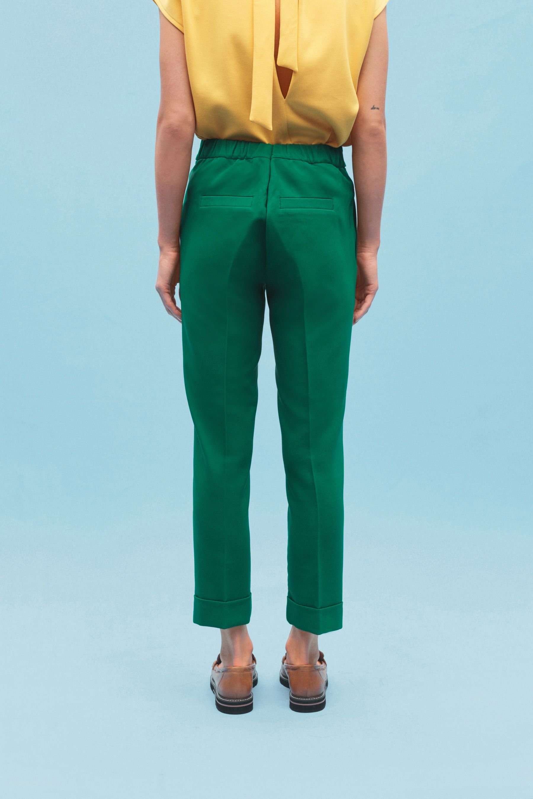 Next Stoffhose (1-tlg) Green zulaufendes Tailored-Fit schmal Bein Umschlag Hose