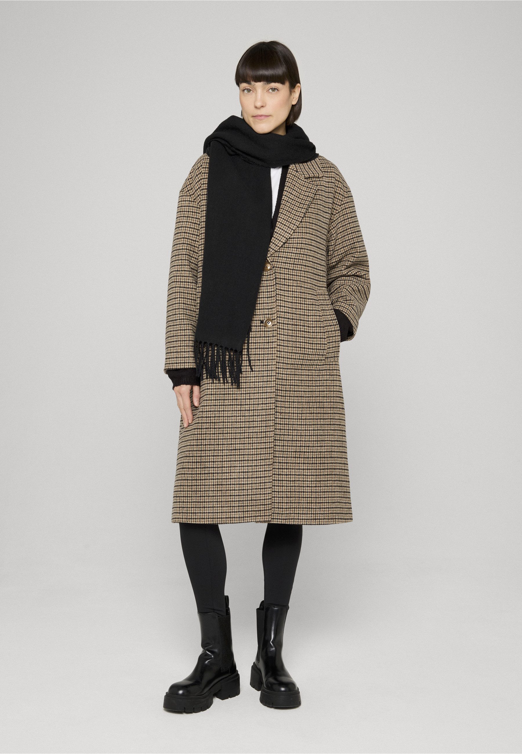 URBAN CLASSICS Winterjacke Urban Classics Ladies Oversized Plaid Coat (1-St)