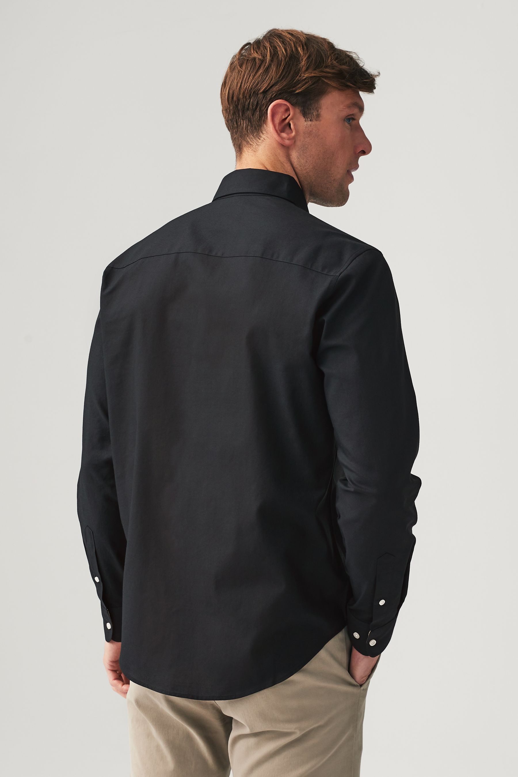 Next Langarmhemd Bügelleichtes Regular Fit Button-down-Oxfordhemd (1-tlg) günstig online kaufen