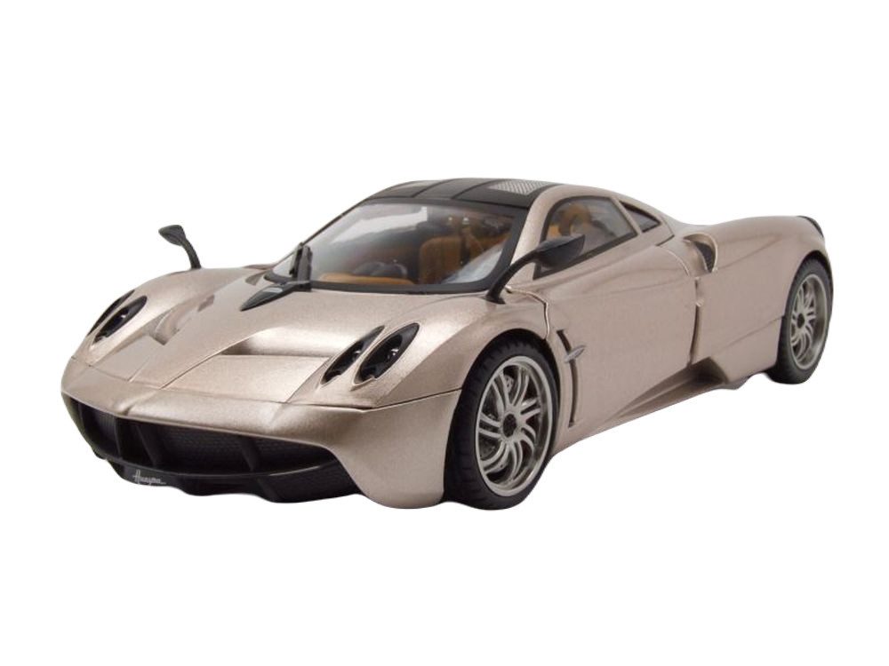 Motormax Modellauto Pagani Huayra 2013 grau gold, Maßstab 1:18
