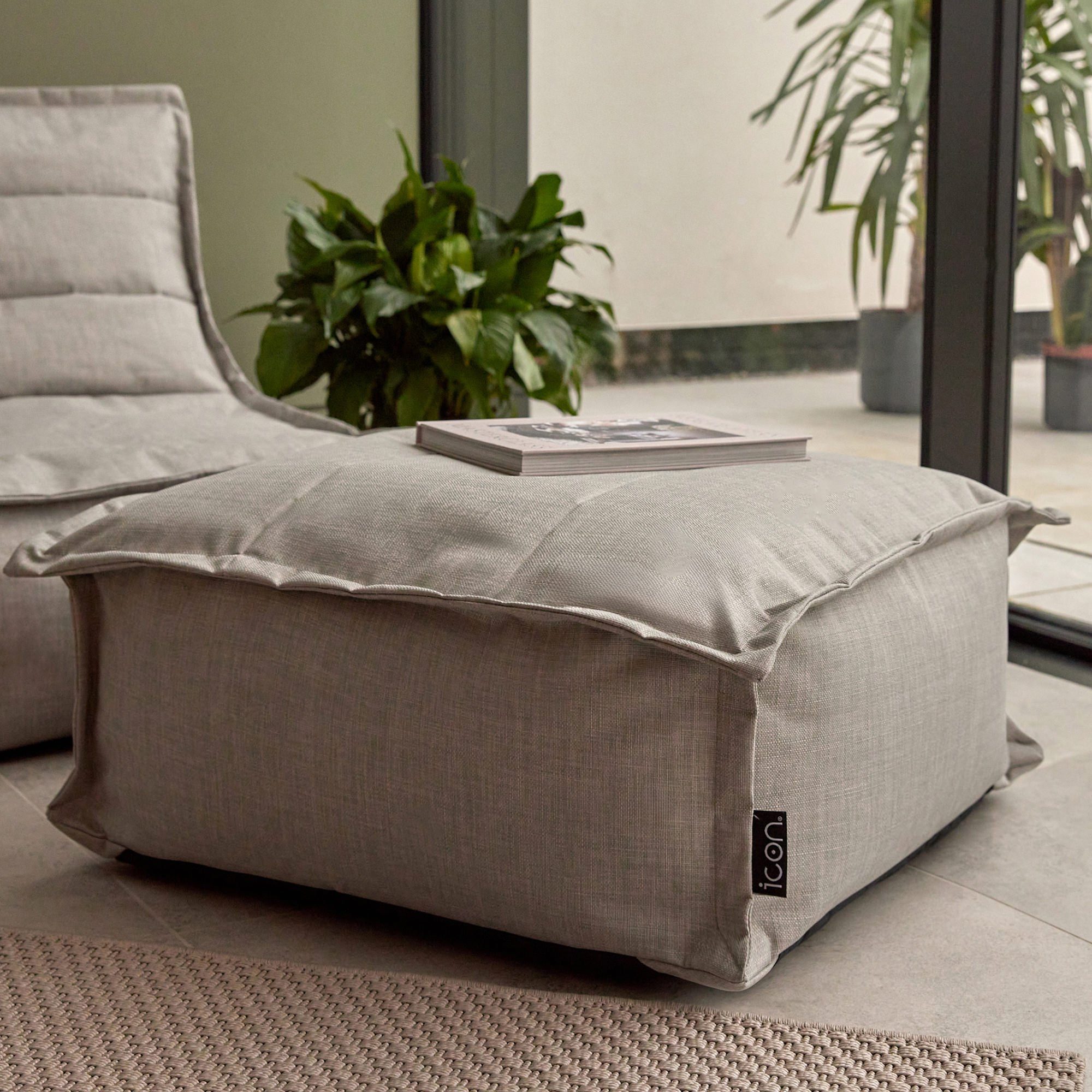 icon Sitzsack Fußhocker für den Innen- und Außenbereich "Vita", mit Füllung, Made in Germany, Sitzhocker, Fußstütze, Sitzpouf, wetterfest