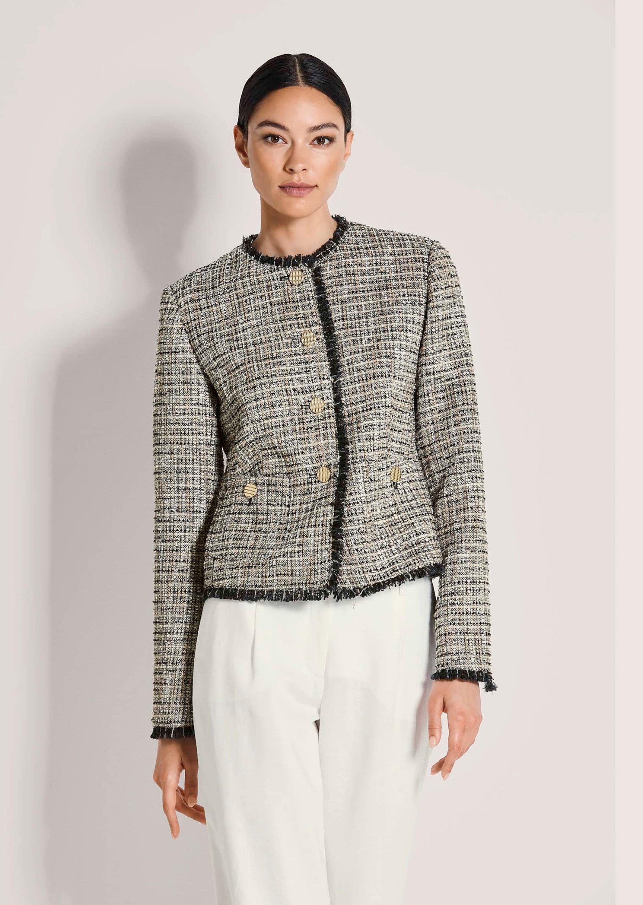 MADELEINE Kurzblazer Tweed-Blazer mit Fransendetails Kurzblazer mit Rundhals, Knopfleiste, Taschen und Langarm