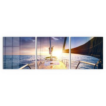 DEQORI Glasbild 'Segelboot jagt Abendsonne', 'Segelboot jagt Abendsonne', Glas Wandbild Bild schwebend modern