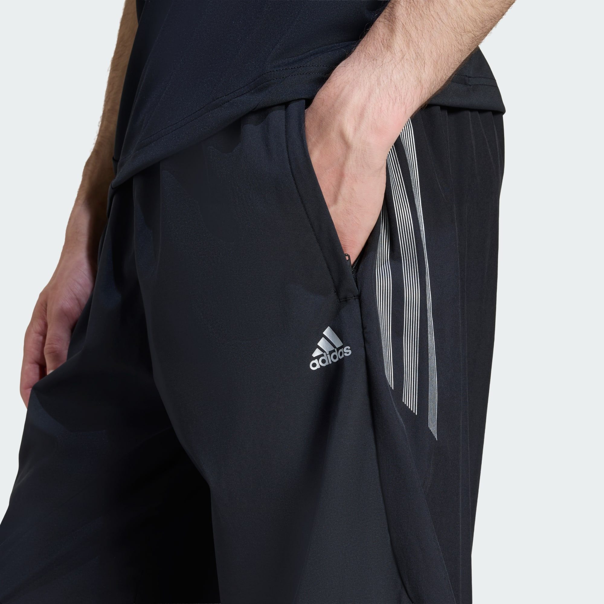 adidas Originals Jogginghose F50 TRAININGSHOSE, LOCKERE PASSFORM, GESTREIFT (1-tlg)