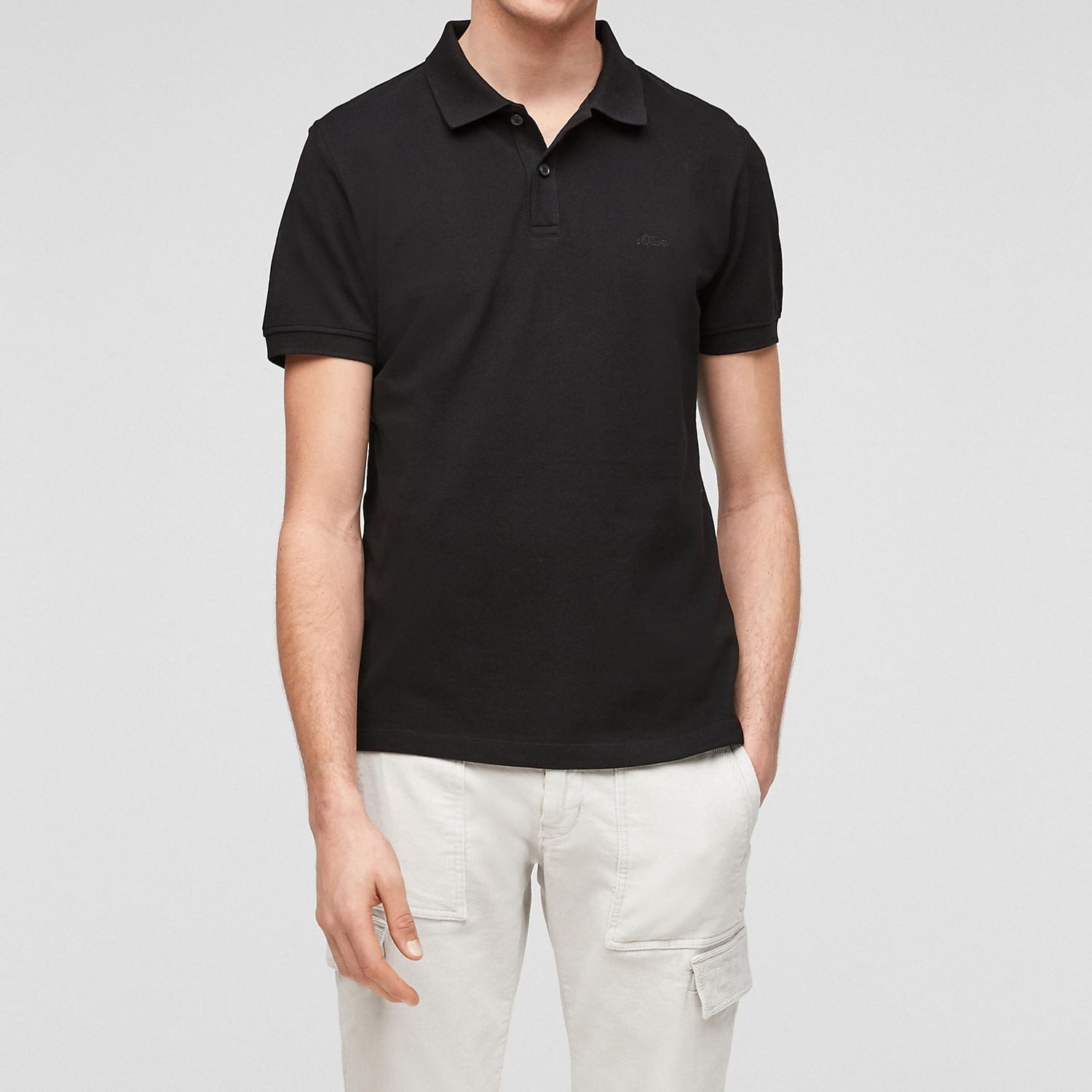 s.Oliver Poloshirt Basic (1-tlg) Piqué, Kragen, Knöpfe, Logo-Stickerei