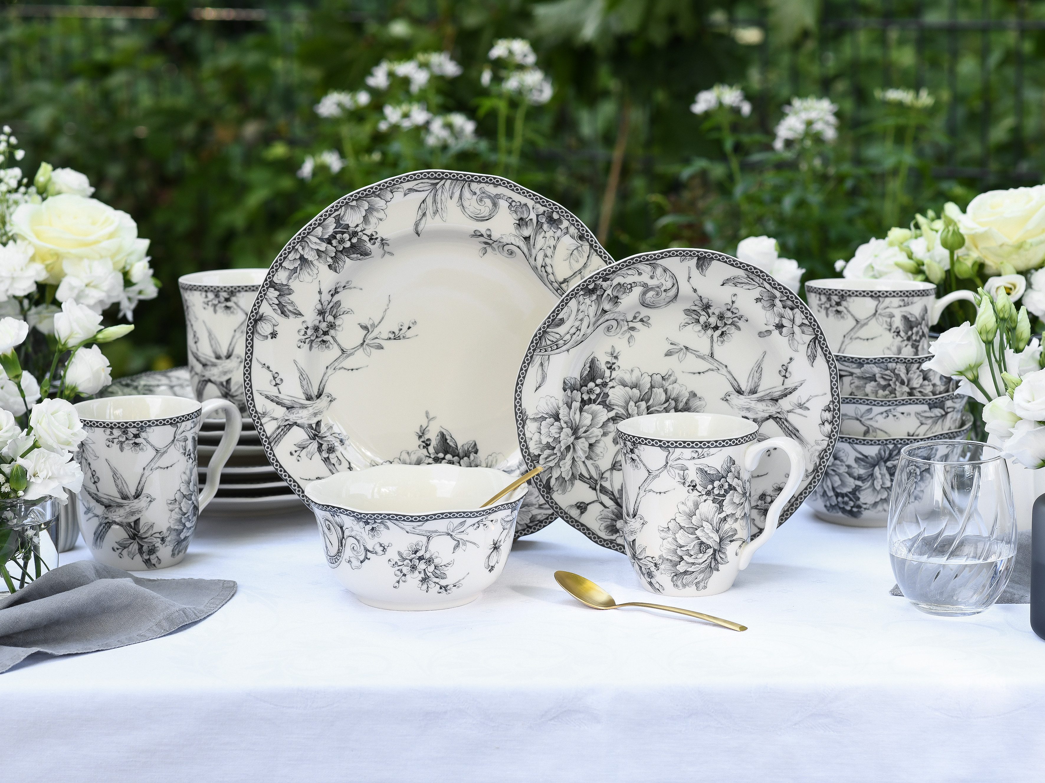 CreaTable Kombiservice Adelaide, Service 16-tlg. (16-tlg), 4 Personen, Porzellan, Nostalgischer Vintage Dekor, Elegante Form