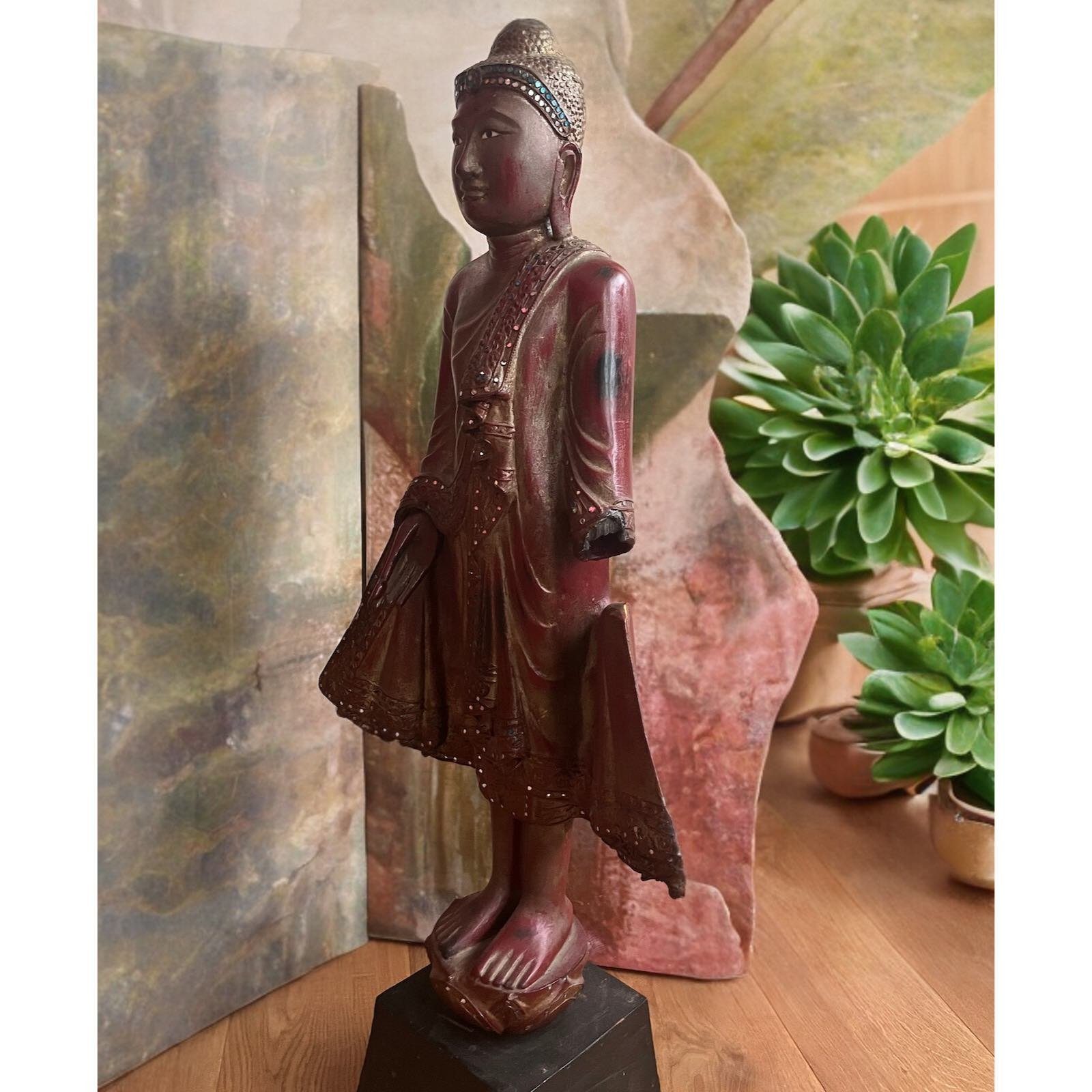 Asien LifeStyle Buddhafigur Holz Buddha Figur Rot - Burma, Thailand stehend 