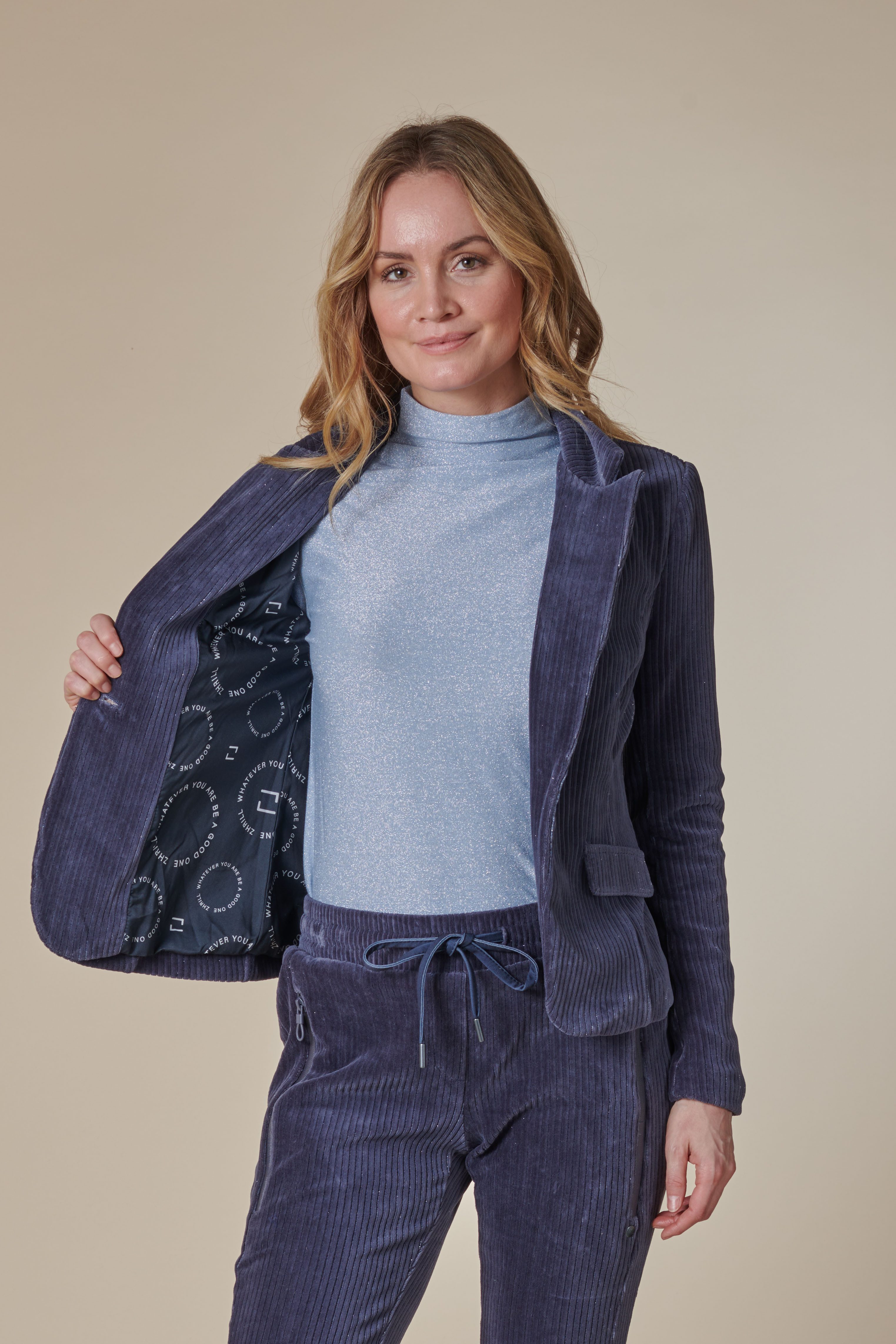 Zhrill Kurzblazer ZHBETSY CORD LUREX