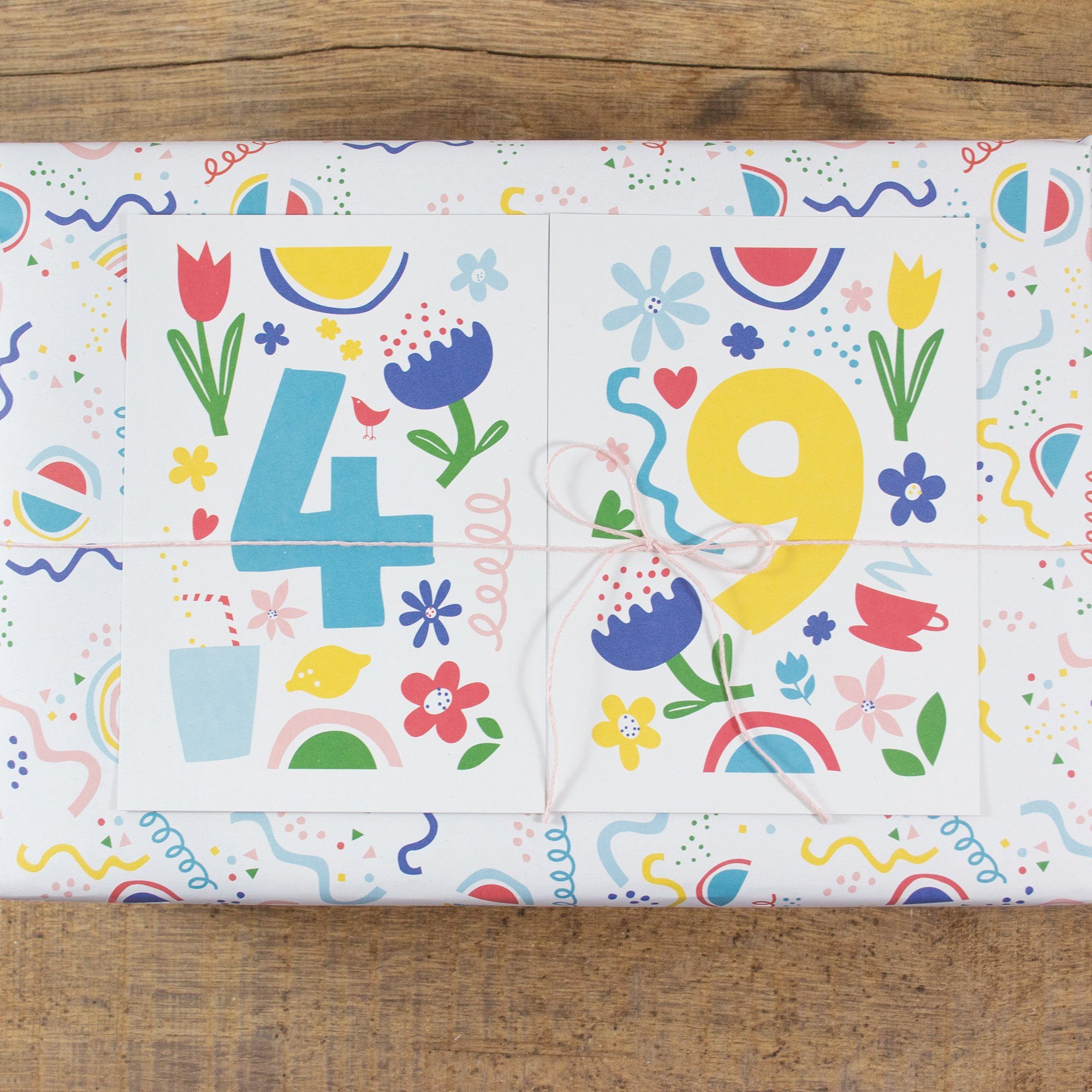 Thumbnail - Bow & Hummingbird Postkarte Postkarte Zahl, 1, 2, 3, 4, 5, 6, 7, 8, 9 oder 0 zu Auswahl - 100 % Recyclingpapier