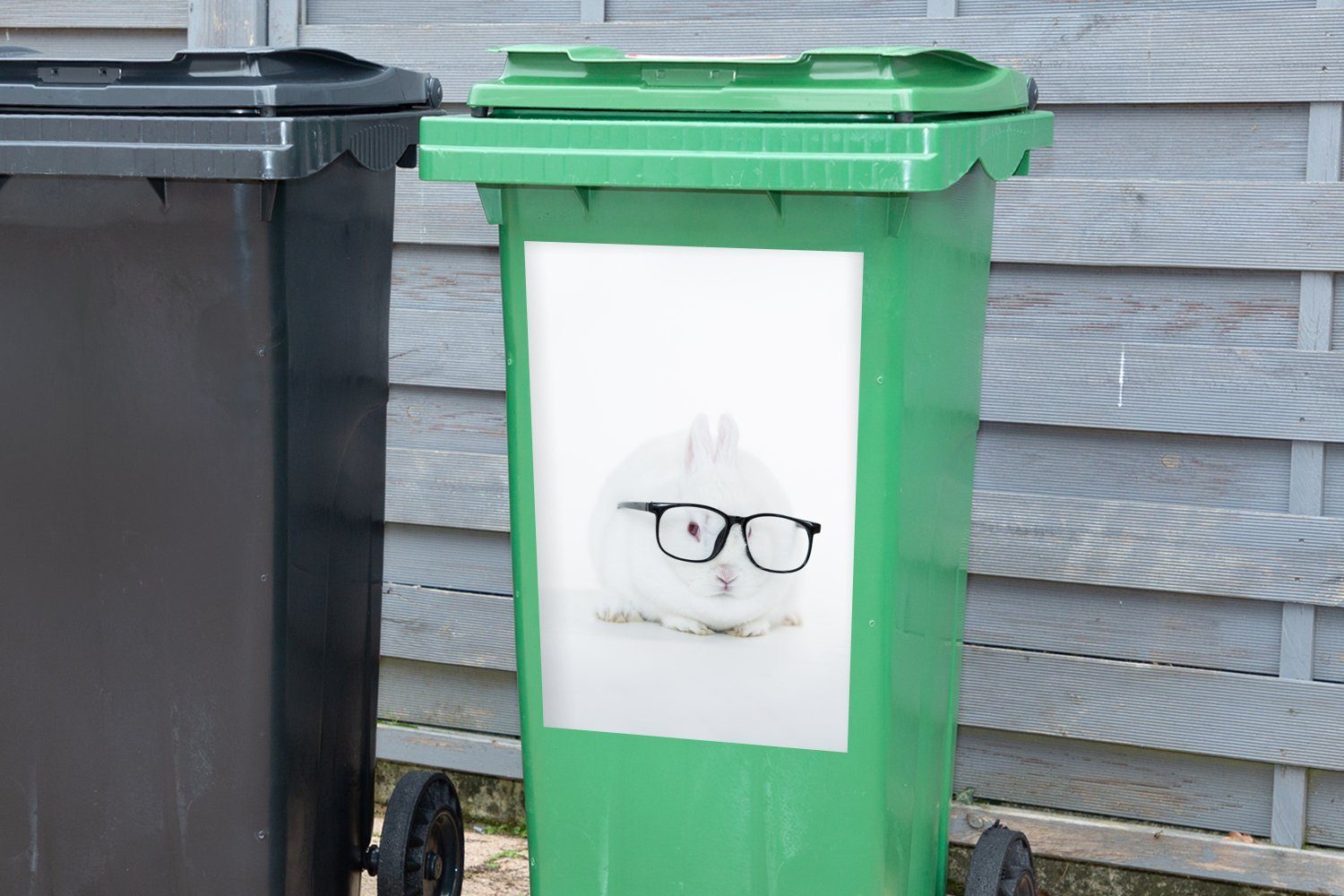 Abfalbehälter - St), Mülltonne, Brille MuchoWow Sticker, - Container, Mülleimer-aufkleber, Wandsticker Kaninchen (1 Hipster