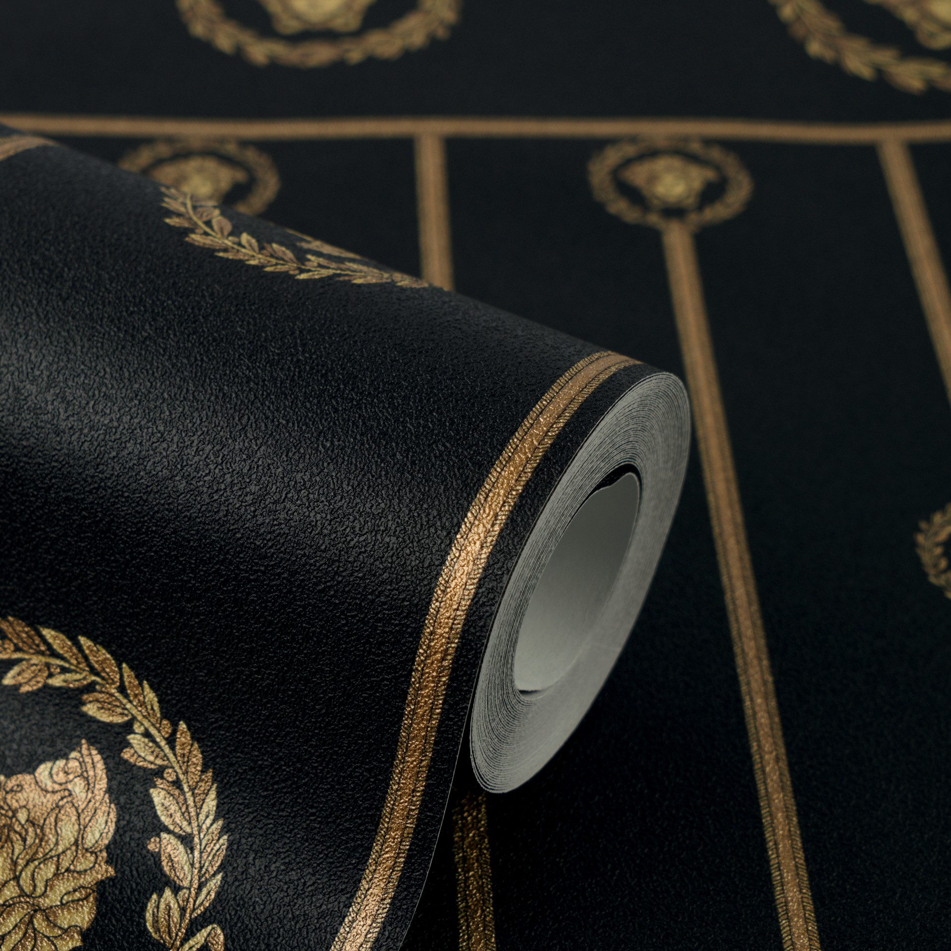Versace Vliestapete Versace 6 I Love Baroque –, geprägt, 3D-Optik, Barock, Motiv, (1 St), Edle Bordüre mit ikonischem Medaillonmotiv & glänzender Struktur