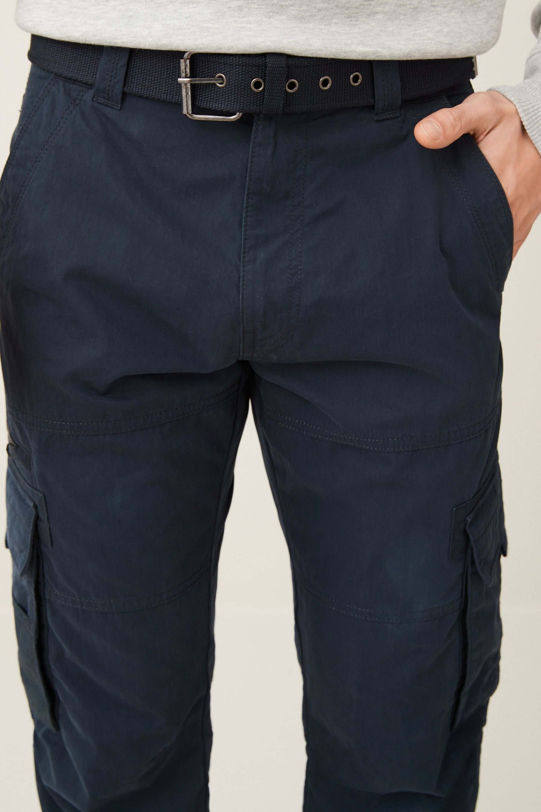 mit Tech Relaxed Fit Cargohose Blue Next Navy (2-tlg) Cargohose Gürtel