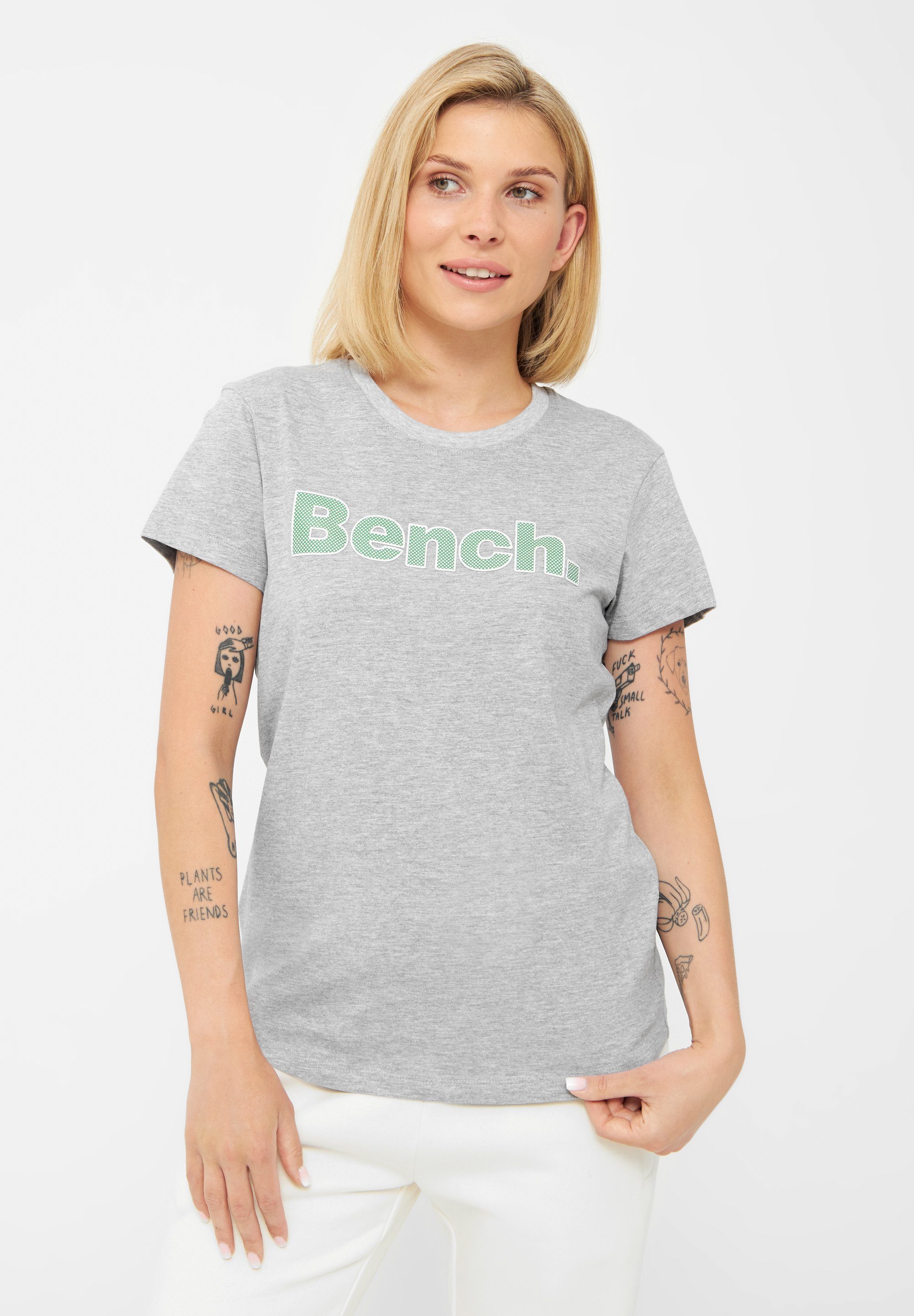 Baumwolle Tragegefühl Bench. ein LEORA, reiner Aus und angenehmes T-Shirt pflegeleichter für
