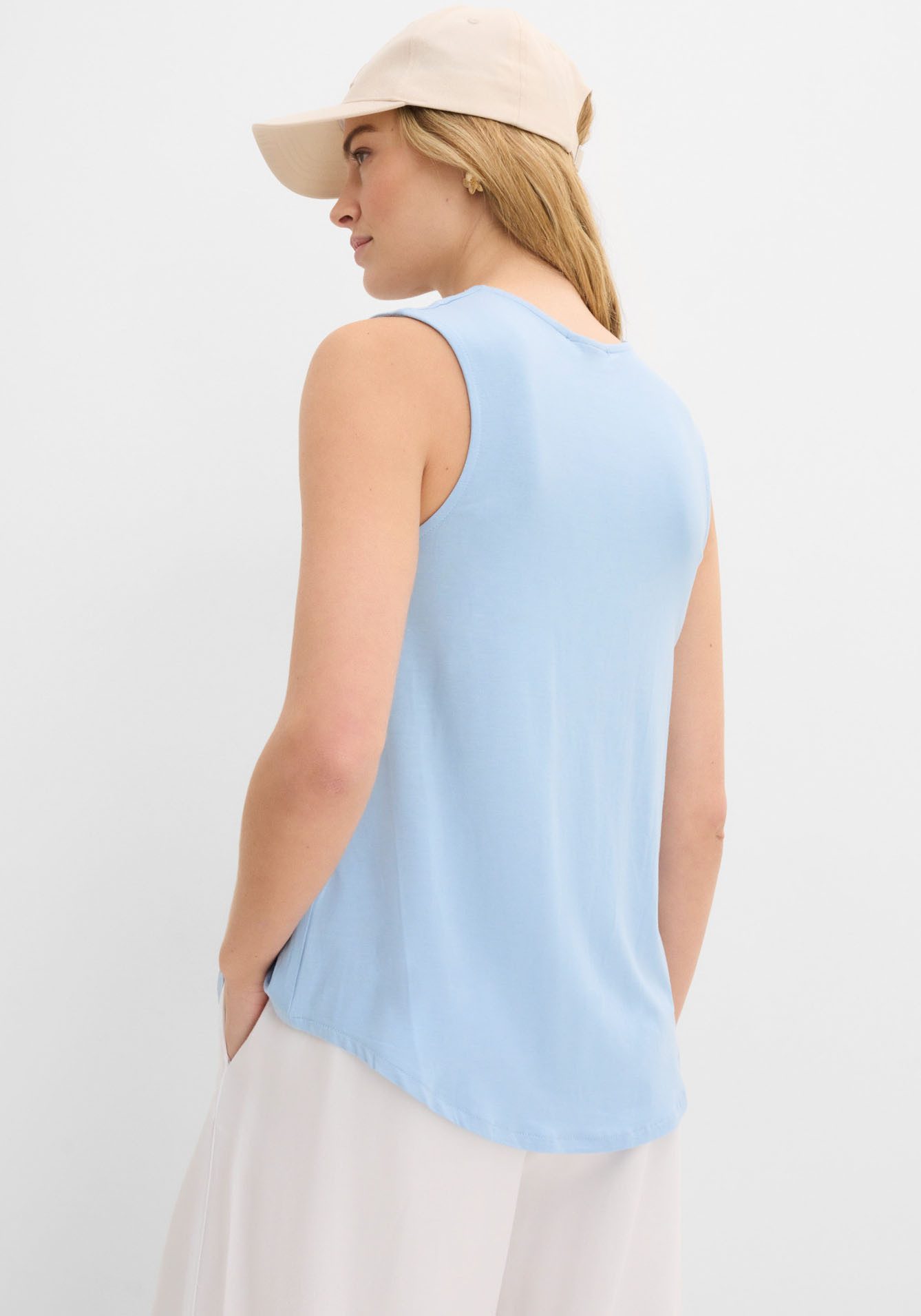 bonprix Shirttop bequeme Passform, aus Viskose-Mix, V-Ausschnitt