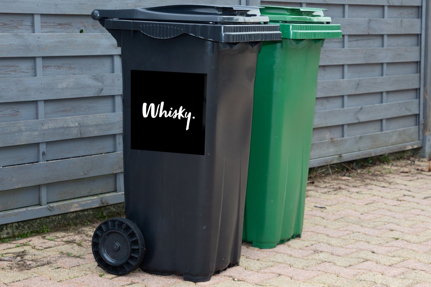 MuchoWow Wandsticker - Mülleimer-aufkleber, Getränk (1 - Container, Zitate - Whisky Abfalbehälter Alkohol Text - Mülltonne, Sticker, St)