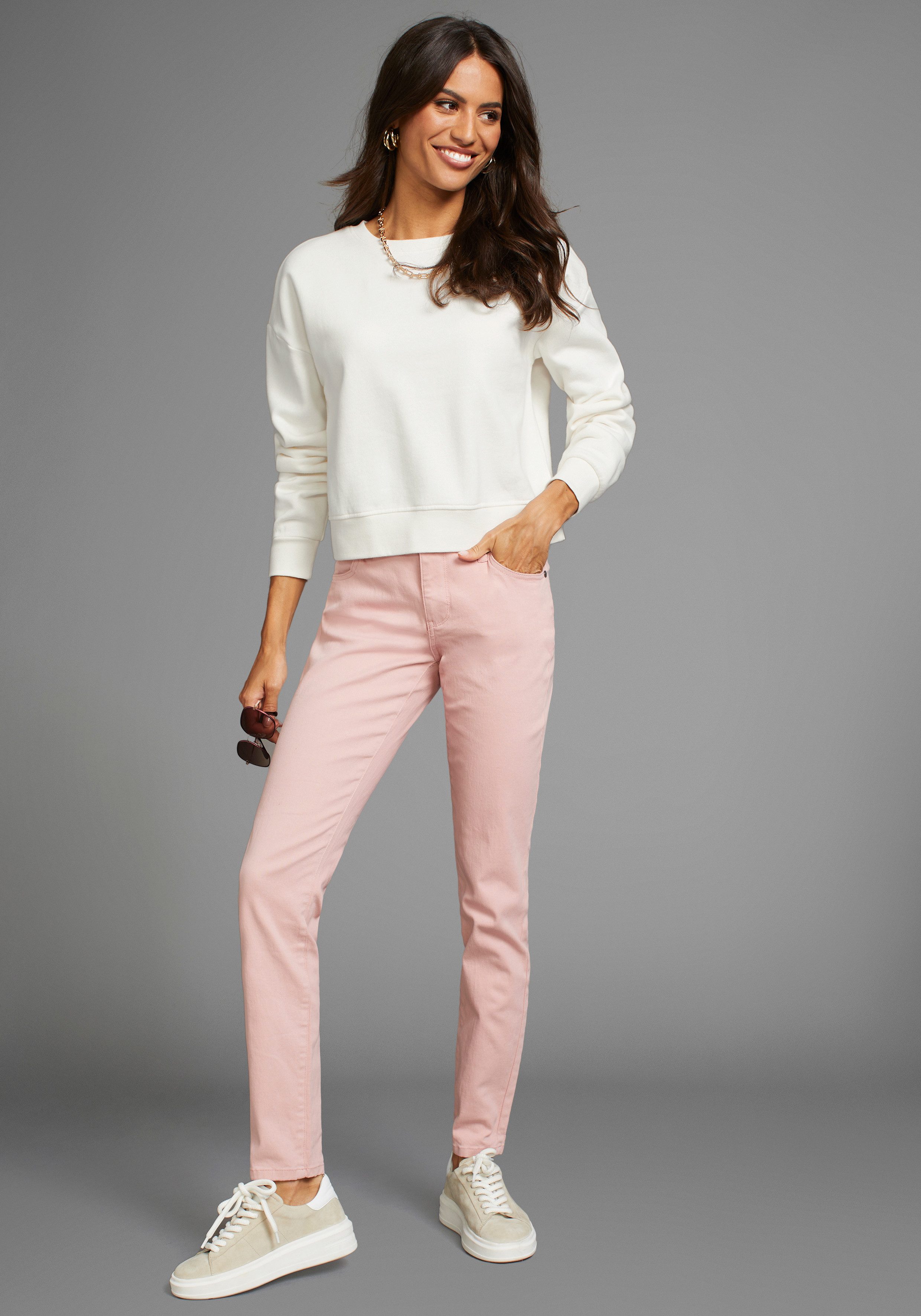 Zum Outfit 11