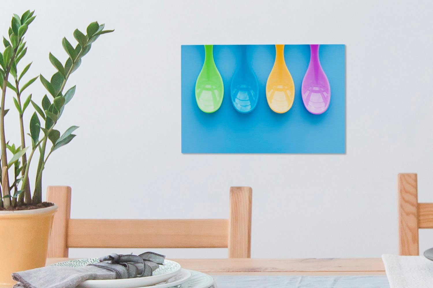 OneMillionCanvasses® Leinwandbild Leere farbige (1 Aufhängefertig, Leinwandbilder, Löffel, cm Wandbild St), 30x20 Wanddeko