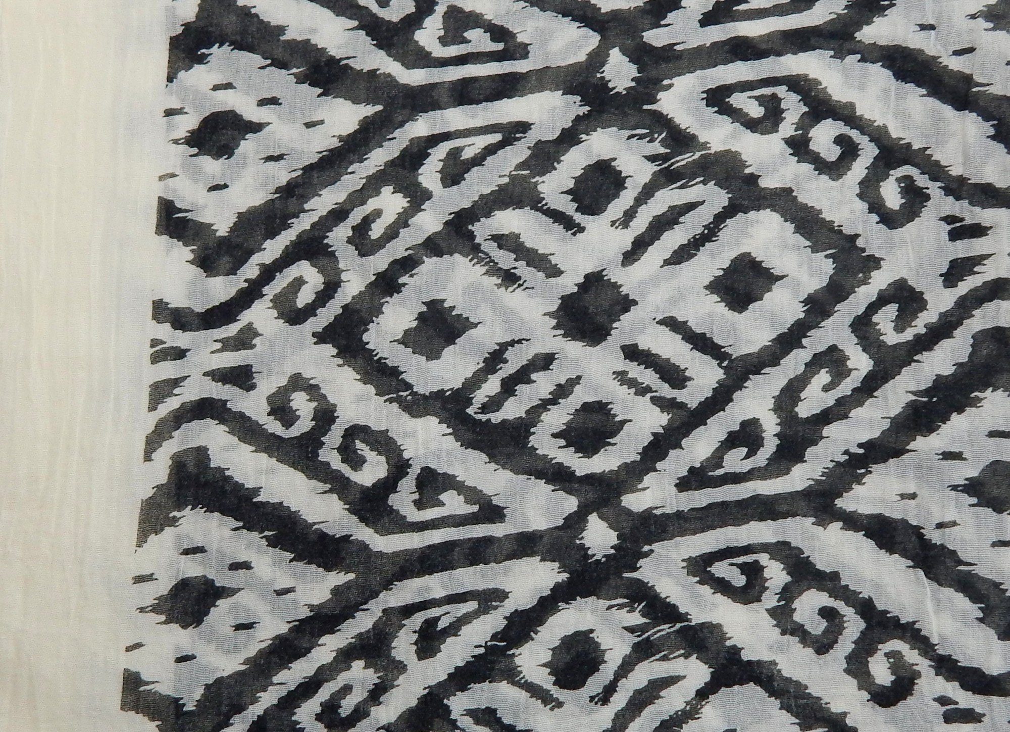 Ella Jonte Modeschal, leichter XL Sommerschal mit Ethno-Muster im Boho Ibiza Style