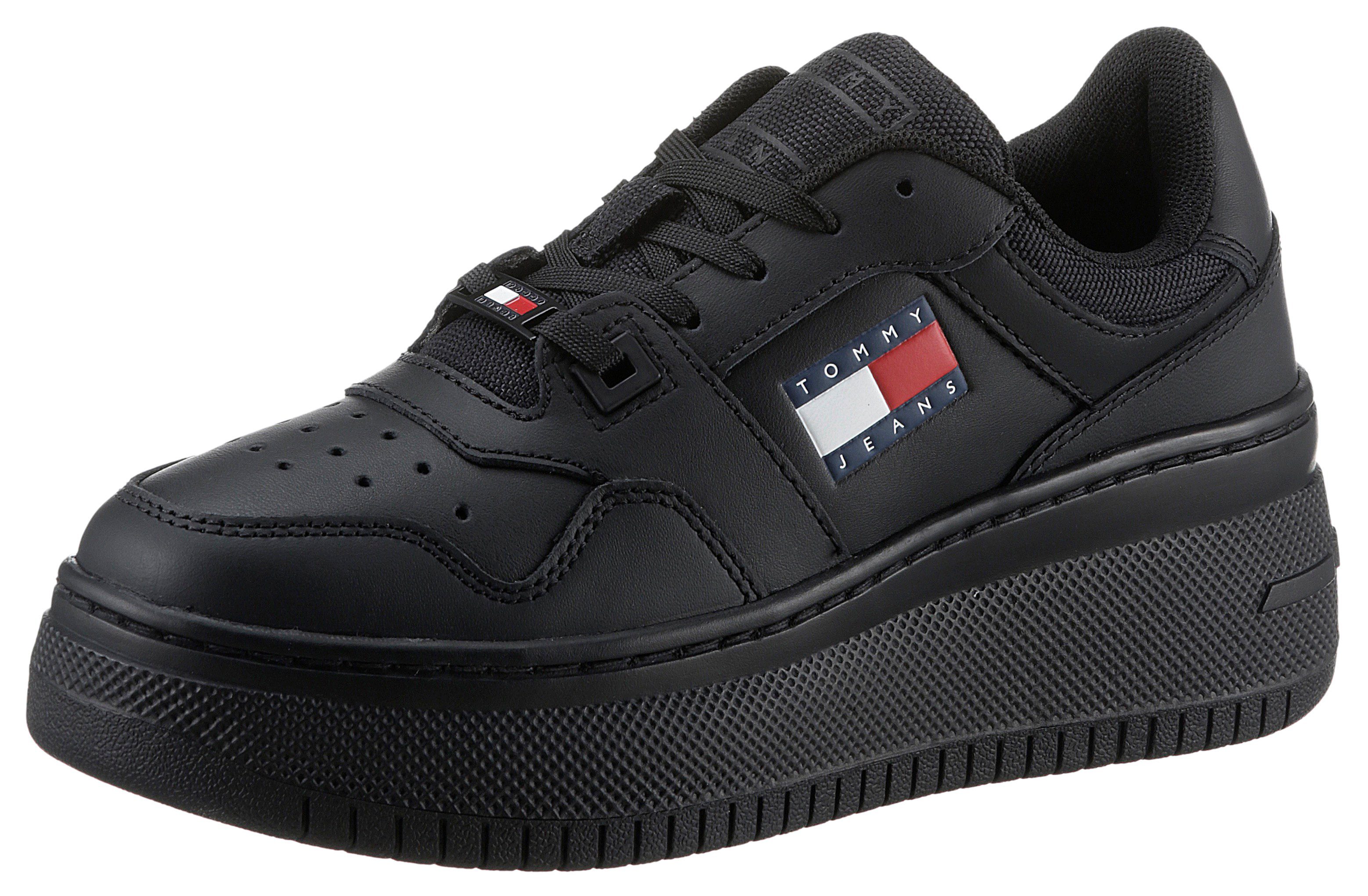 Tommy Jeans TJW RETRO BASKET FLATFORM ESS Plateausneaker mit Logoschriftzug günstig online kaufen
