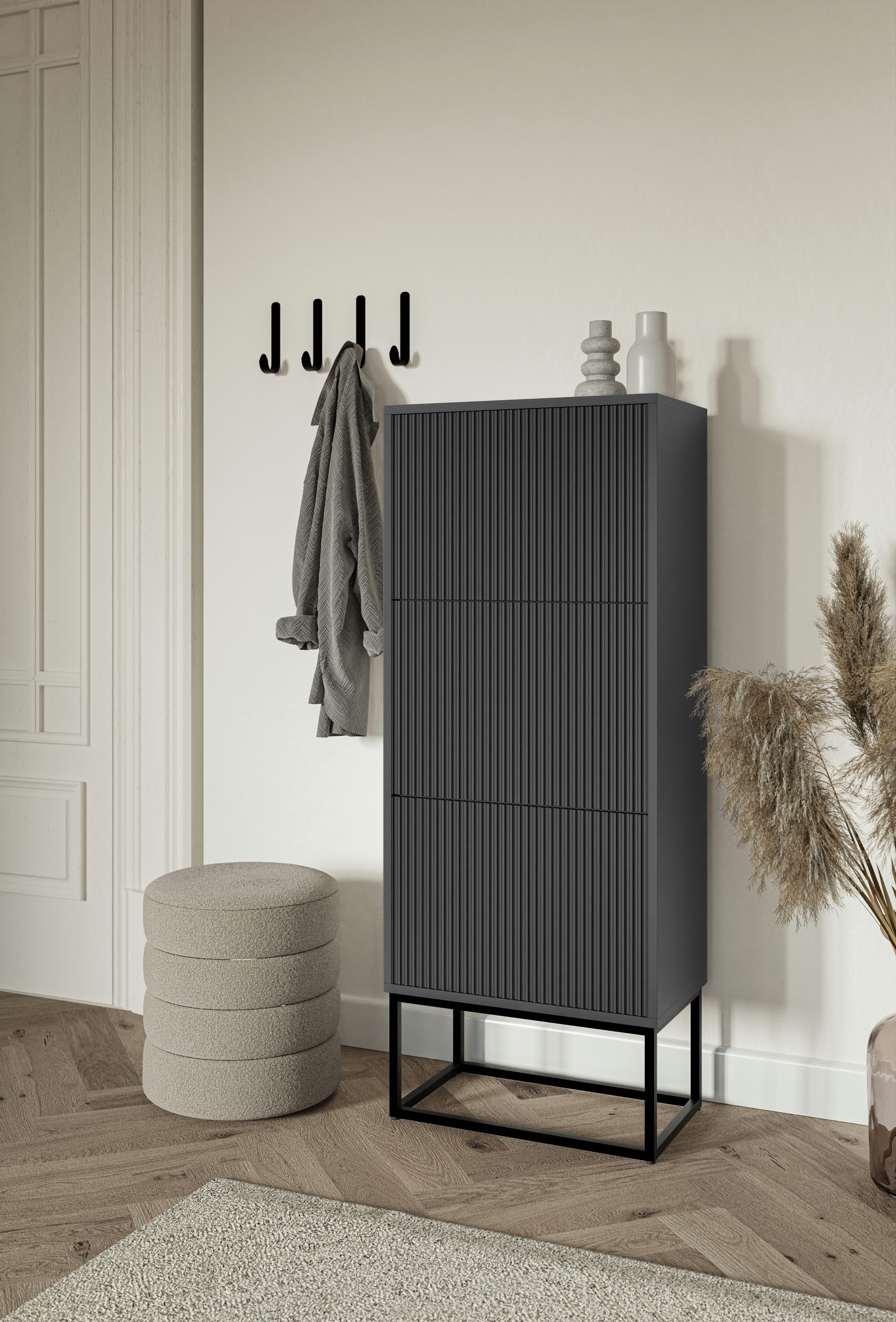 Selsey Schuhschrank VELDIO 3 Klappen mit geriffelten Fronten, schwarzes Metallgestell, 50 cm