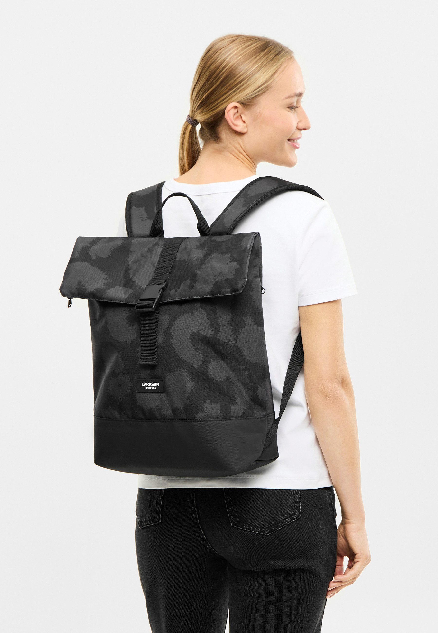 LARKSON Cityrucksack TAMMO, Rolltop Damen Herren, Laptop Fach (1-tlg), Flexible Größe, Wasserabweisend