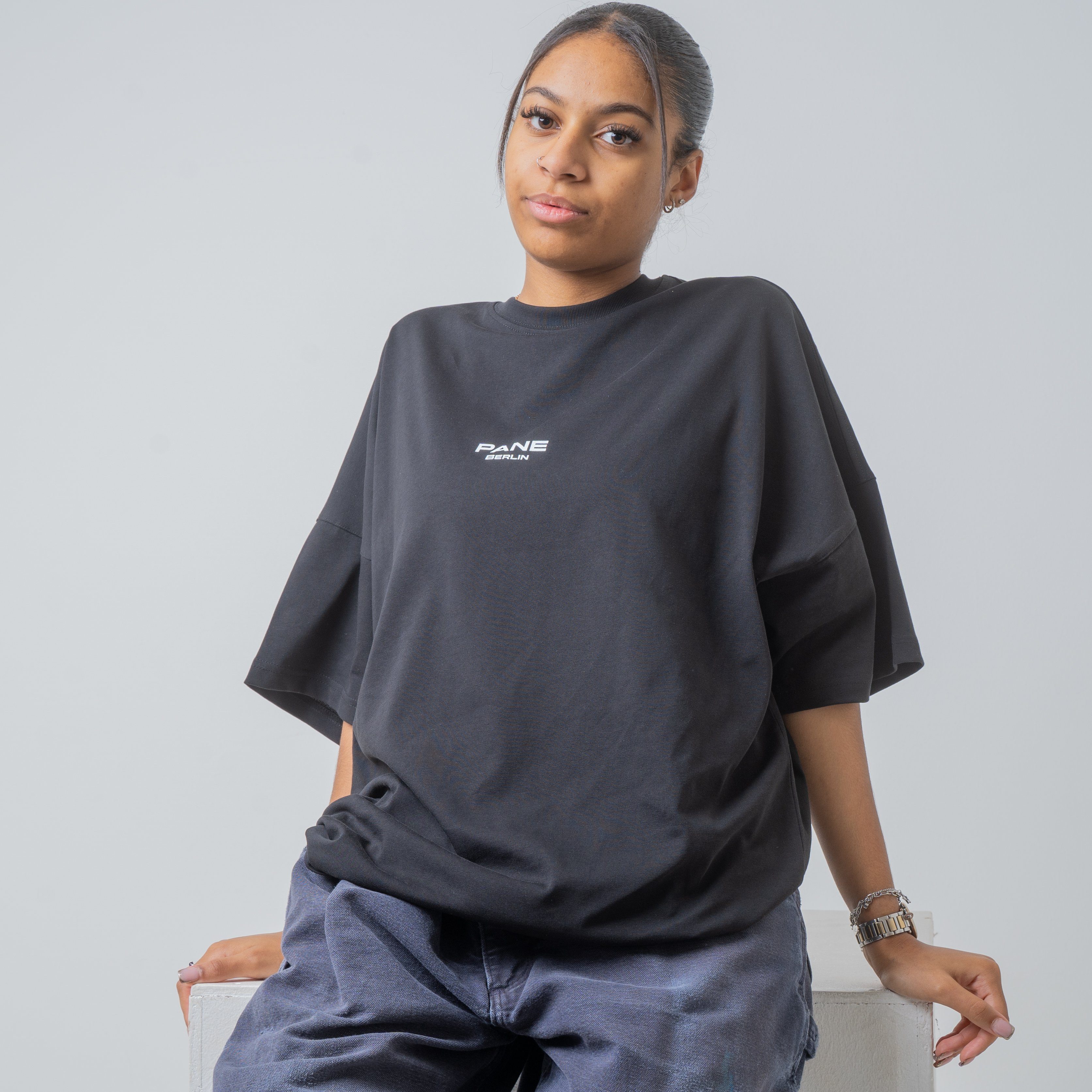 mit Oversize-Shirt TAKE PANE Rundhalsausschnitt mit in Print, CLOTHING OVER BLACK Unifarben,