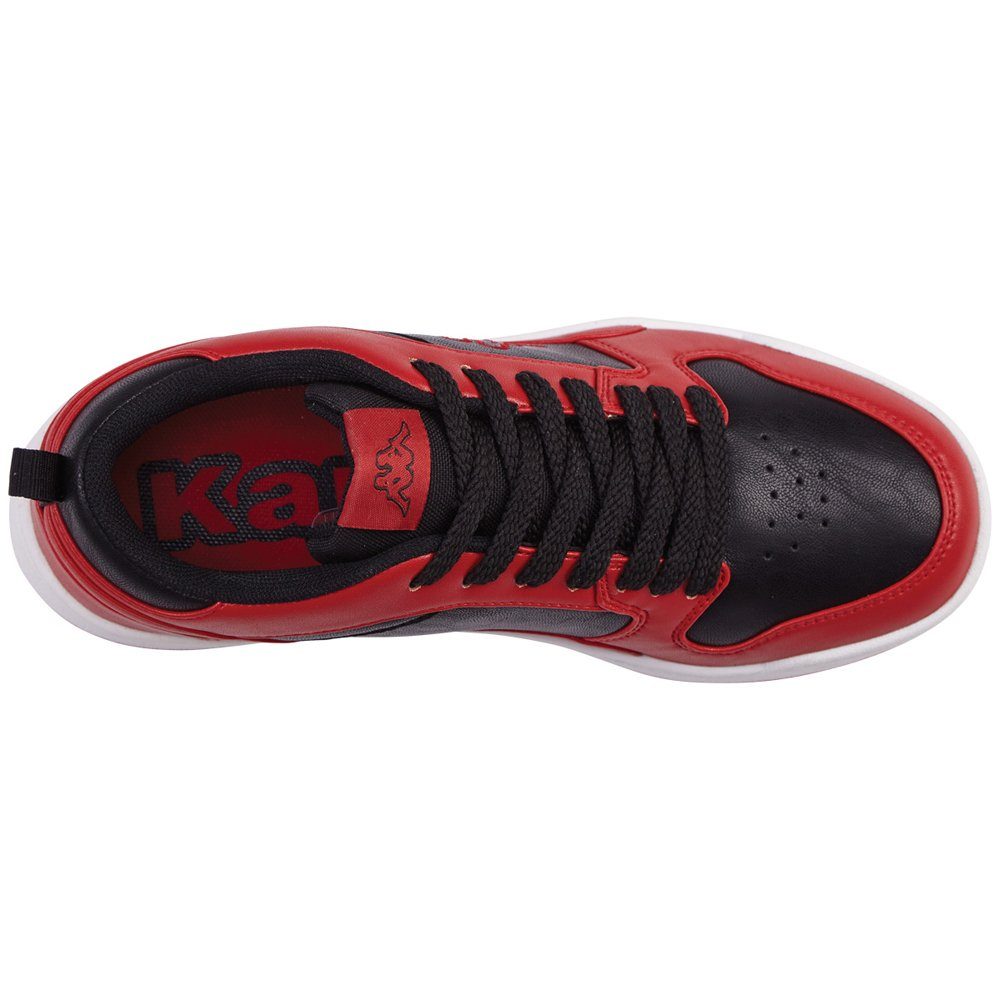 angesagter Kappa mit Sneaker Plateausohle red-black