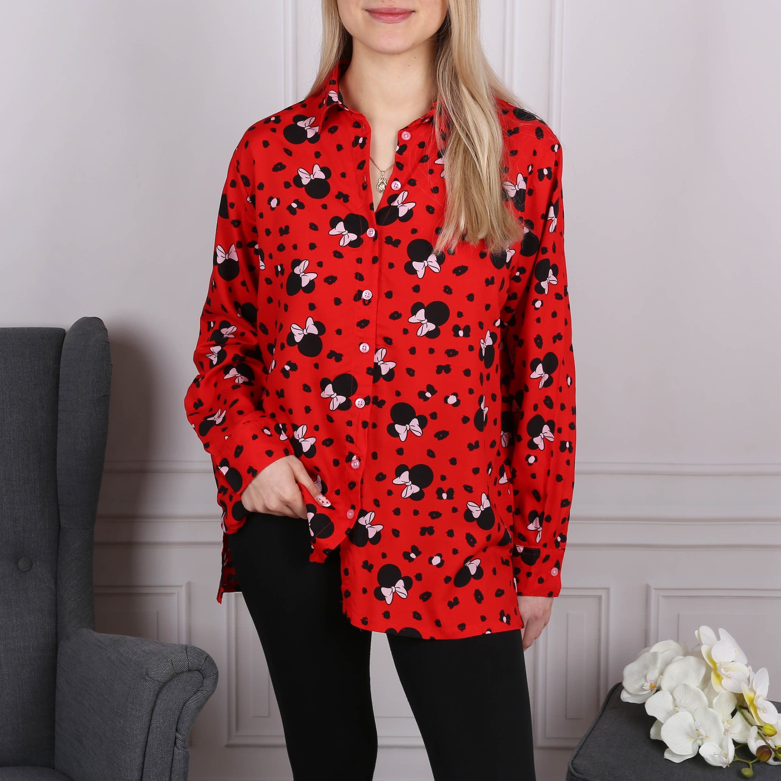 Sarcia.eu Nachthemd Minnie Mouse DISNEY Rotes langärmeliges Damenhemd 100% VISCOSE