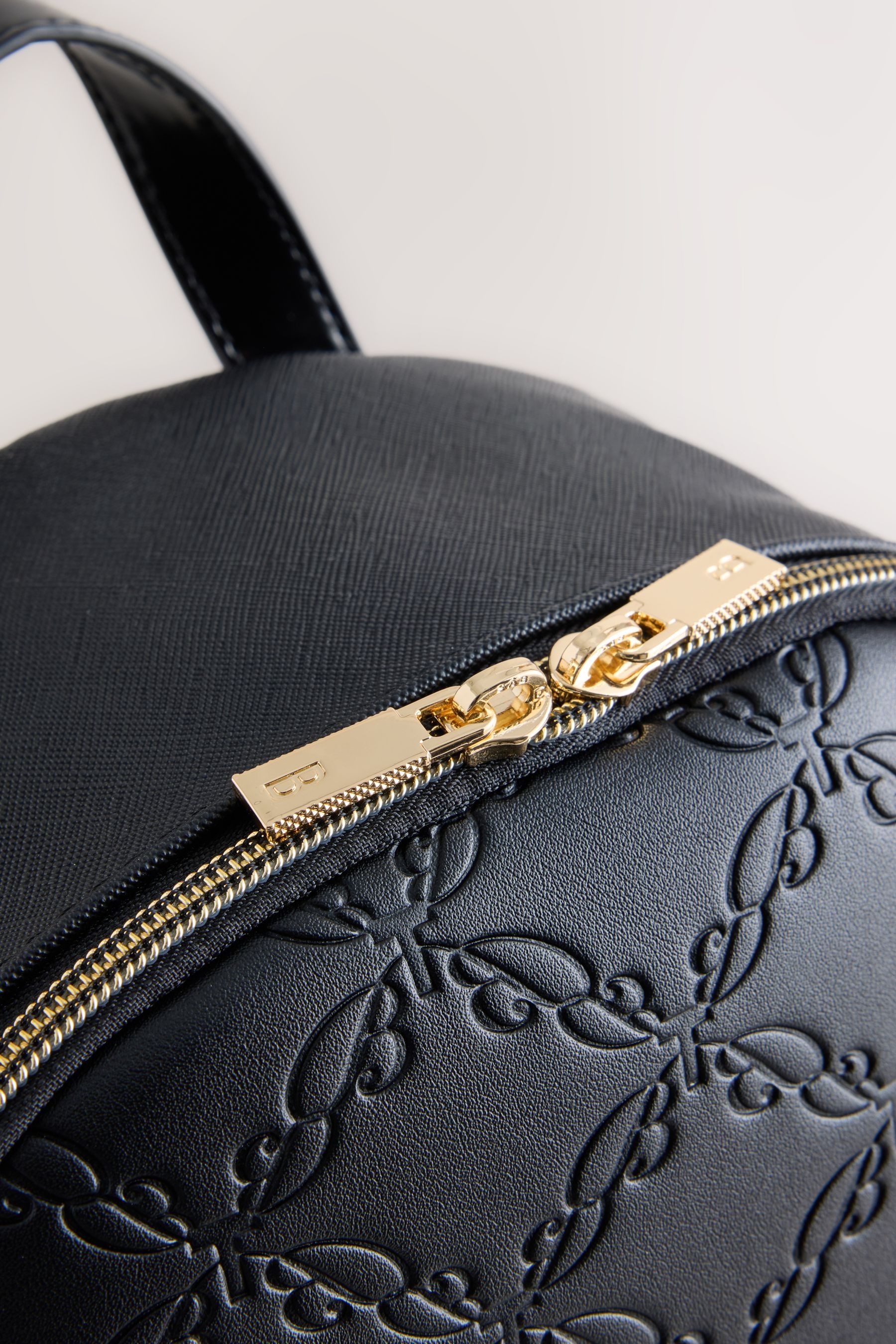 Baker by Ted Baker Schulrucksack Baker by Ted Baker geprägter Rucksack mit Schleife (1-tlg)