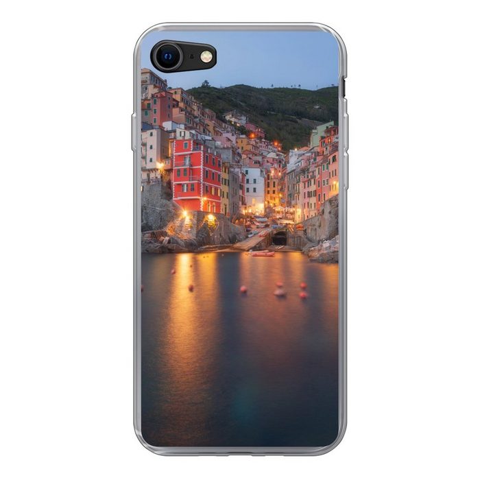 MuchoWow Handyhülle Beleuchtung in dem Dorf Cinque Terre in Italien Handyhülle Apple iPhone 8 Smartphone-Bumper Print Handy Schutzhülle