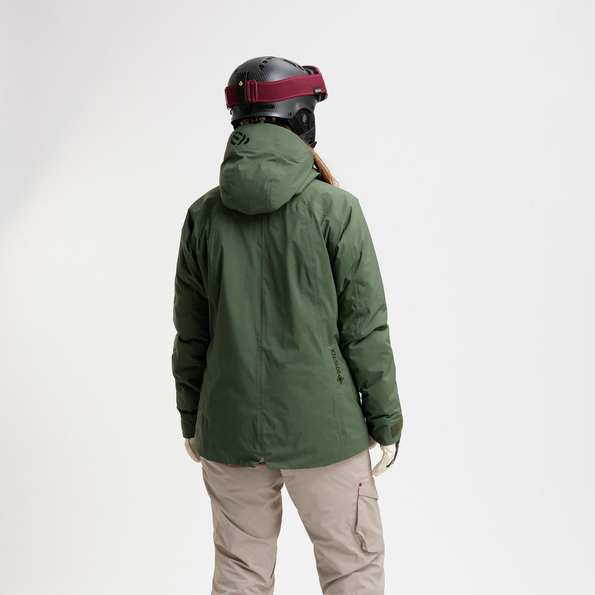 Elevenate Outdoorjacke Women Lavancher Jacket Isolierte Damen-Skijacke aus 2-lagigem GORE-TEX® mit recycelter