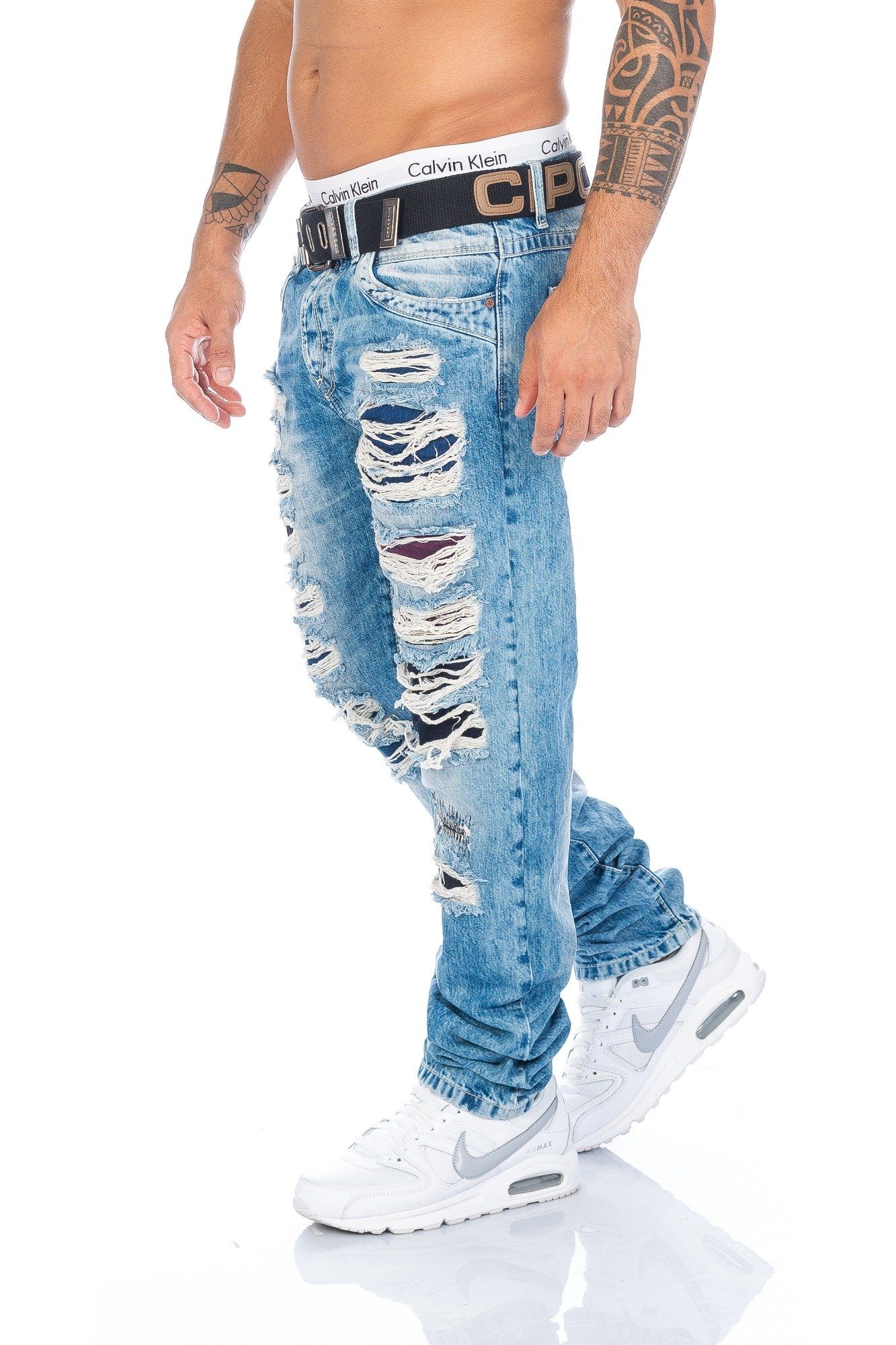 Cipo & Baxx Regular-fit-Jeans Herren Jeans Hose im Destroyed Look mit  farbigen Stoff unterlegt Destroyed Look mit farbigen Stoffunterlegungen,  Gürtel inklusive