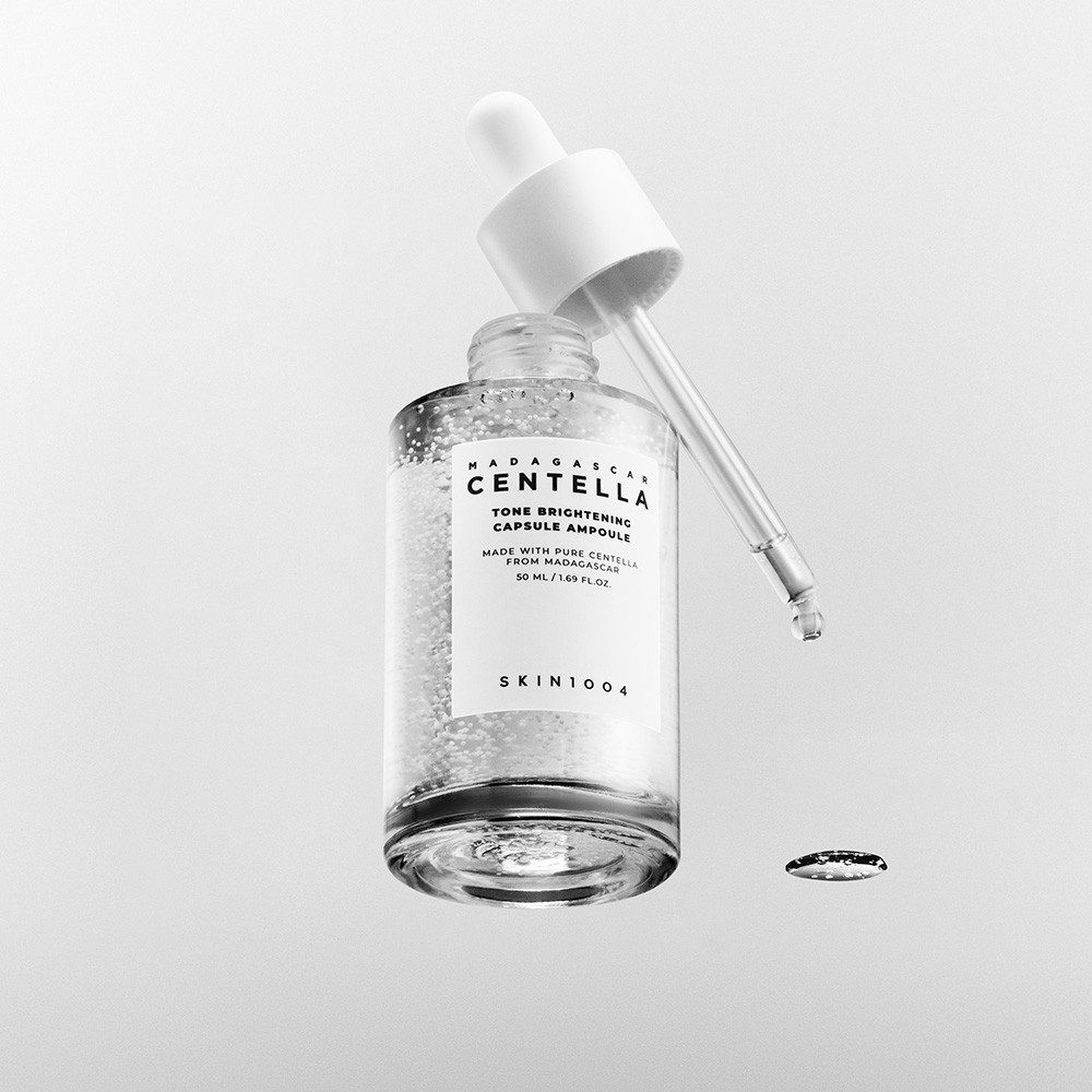 SKIN1004 Gesichtsserum TONE BRIGHTENING CAPSULE AMPOULE, aufhellende, schnell einziehende Ampulle