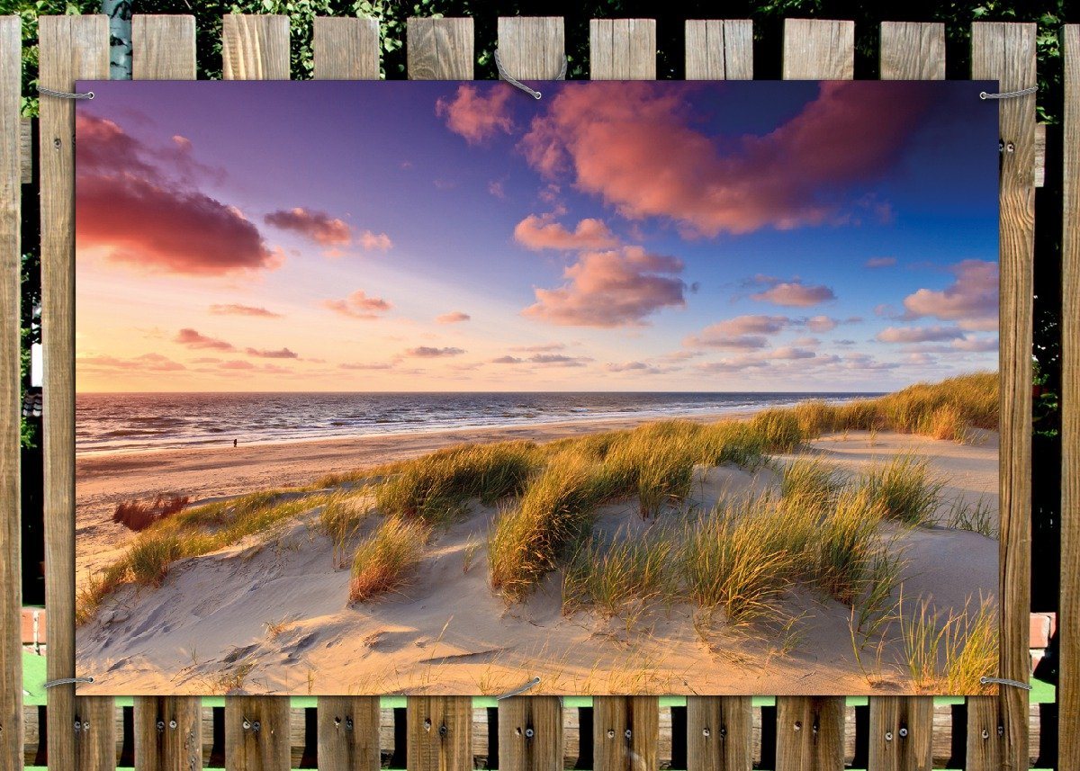 Thumbnail - Wallario Sichtschutzzaunmatten Abendspaziergang am Strand - Sonnenuntergang über dem Meer