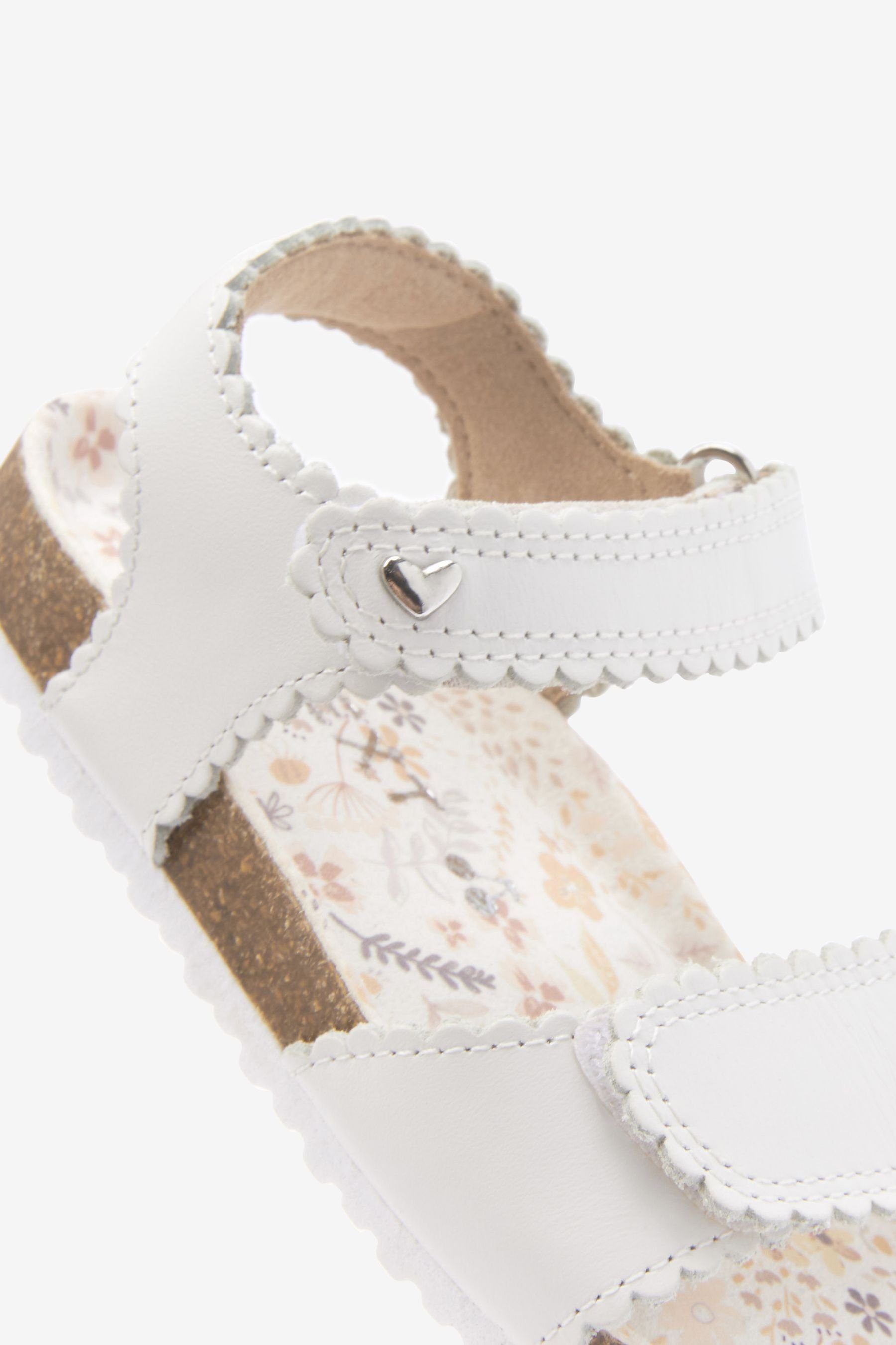 White Leather Next Korksohle Sandale mit Sandalen (1-tlg)