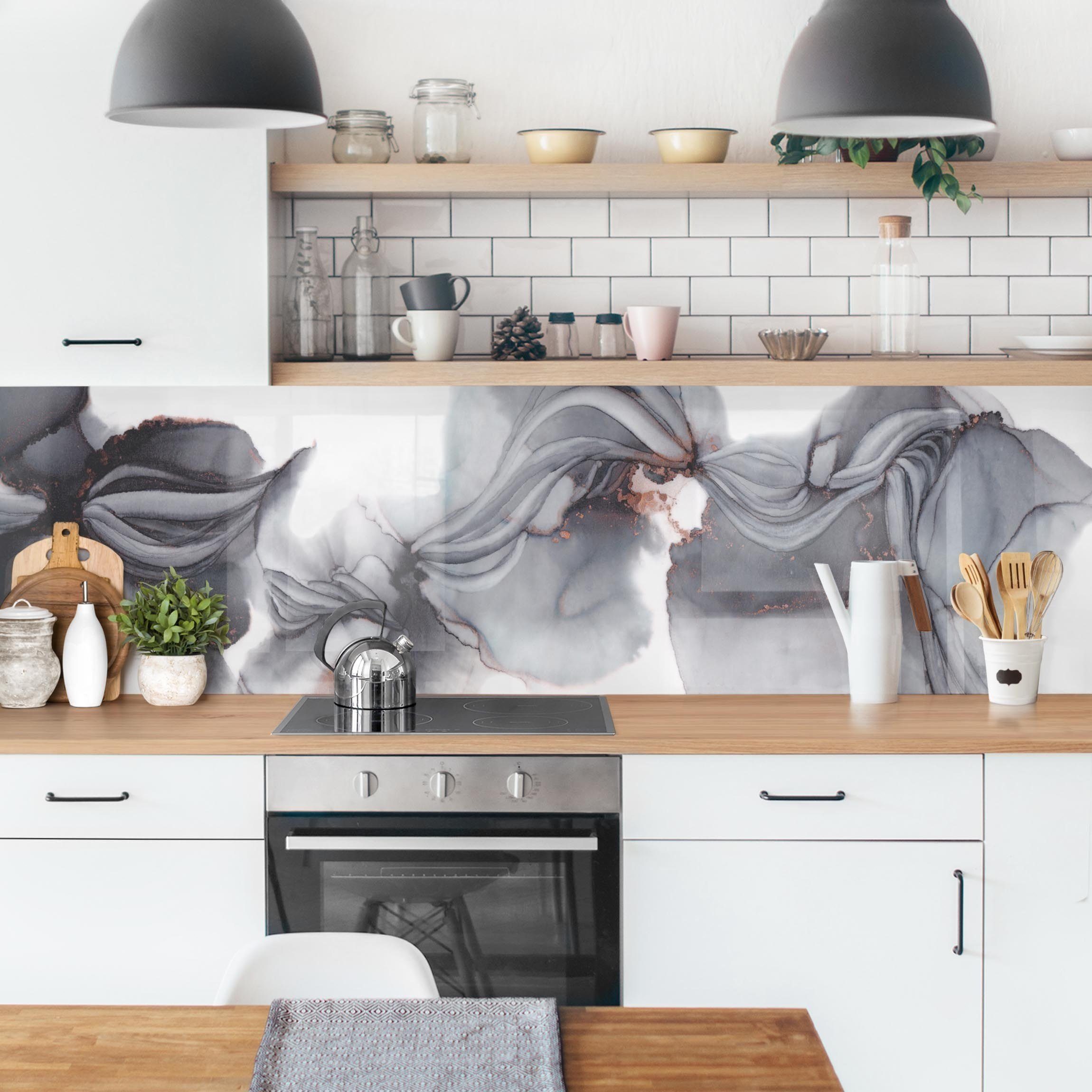 Bilderdepot24 Küchenrückwand grau dekor Kunst Muster Schwarze Medusa mit Kupferglanz, (1-tlg., Nischenrückwand - für Fliesenspiegel ohne Bohren - matt), Spritzschutz Rückwand Küche Herd - Folie selbstklebend versch. Größen
