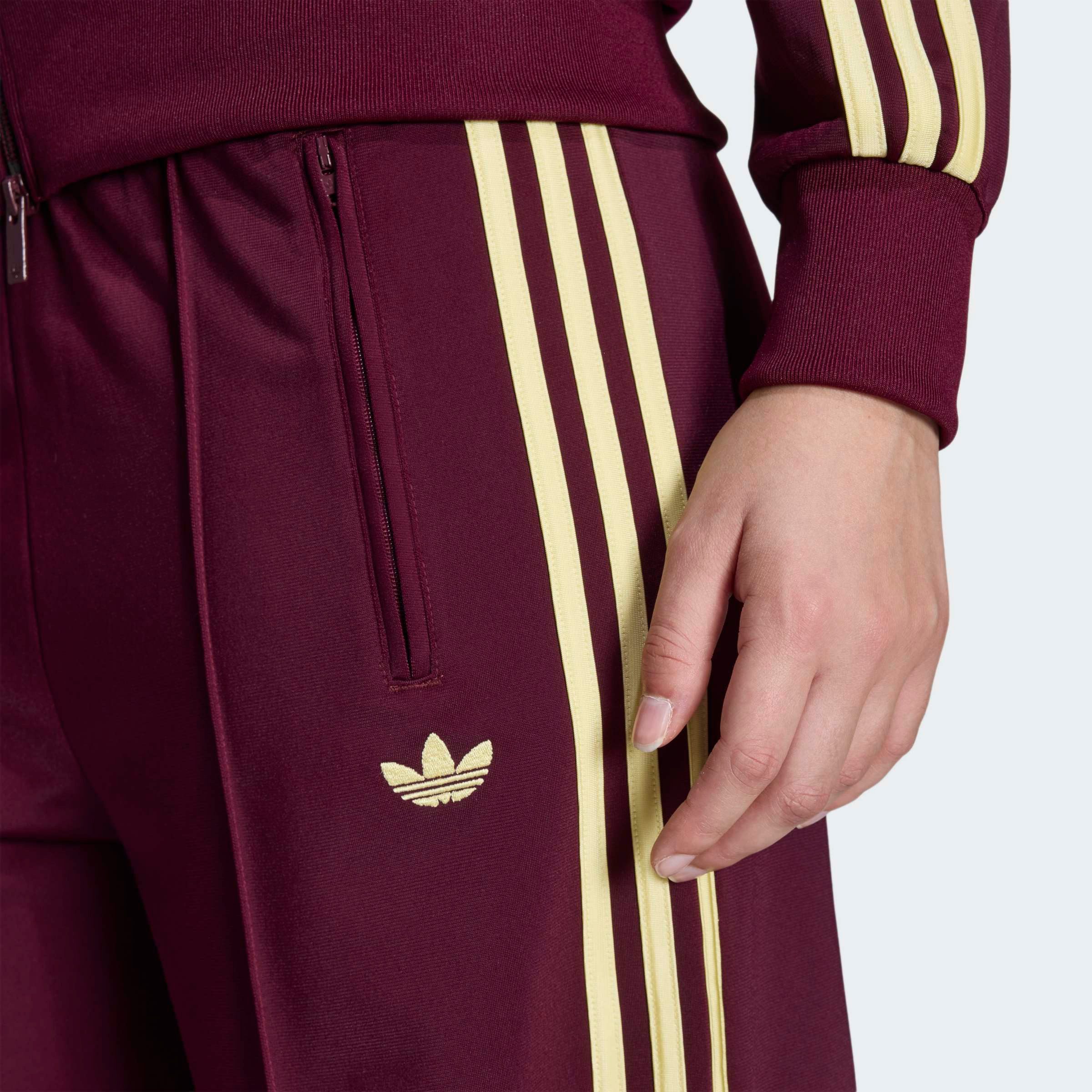 adidas Originals Sporthose FIREBIRD LOOSE Firebird Loose Sporthose, lässig geschnitten