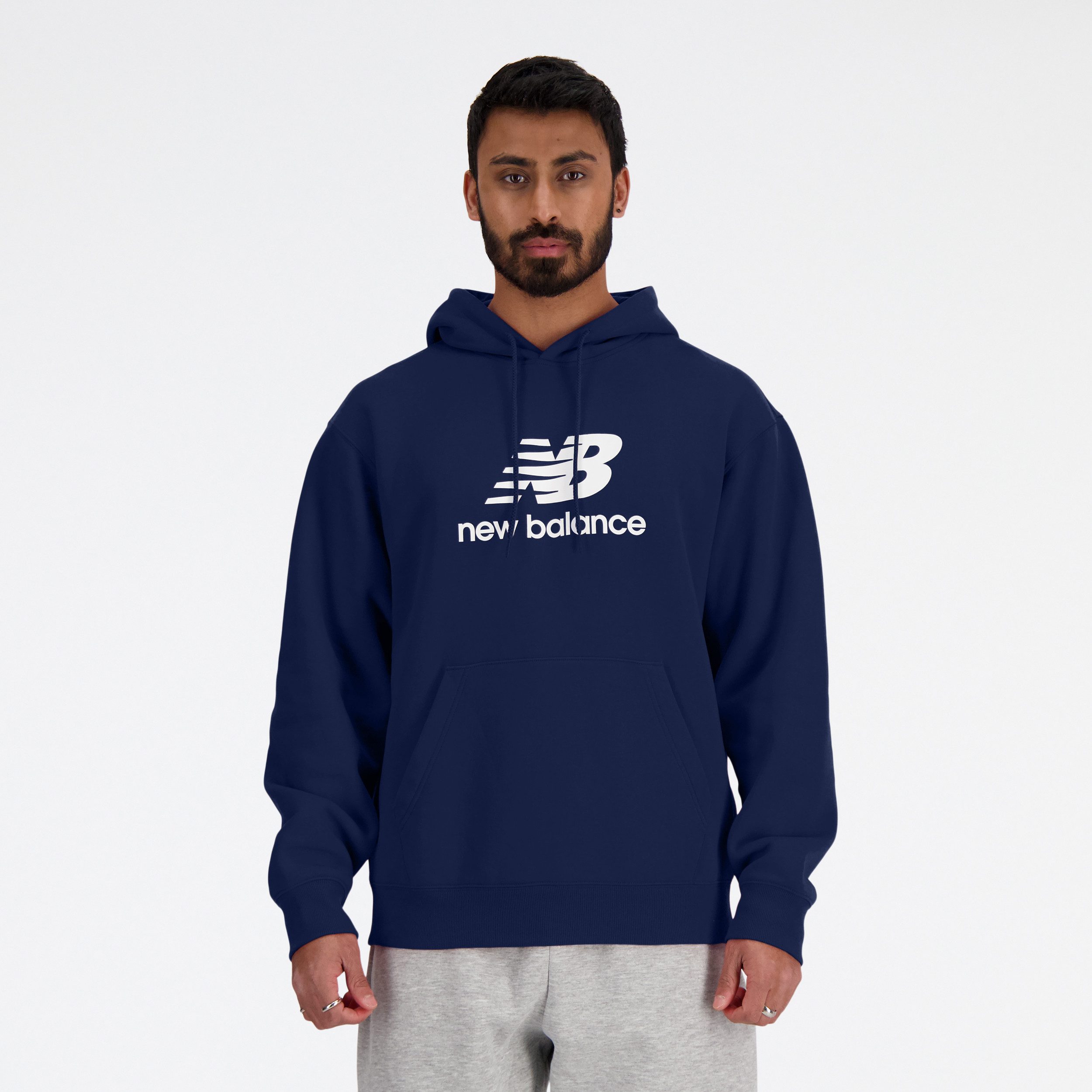 New Balance Kapuzensweatshirt SPORT ESSENTIALS FRENCH TERRY LOGO HOODIE mit Kapuze, aus Baumwolle und Polyester