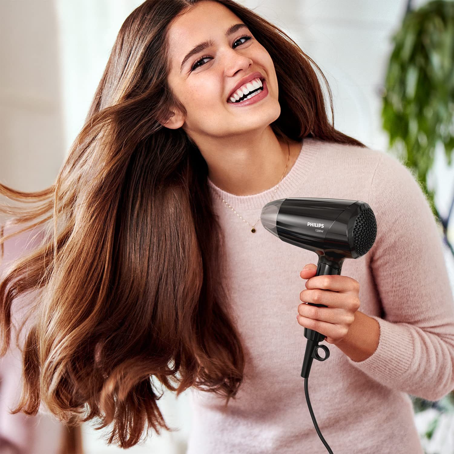 Philips Haartrockner Essential Care, 1200 W, ThermoProtect-Einstellung, kompakt und leicht