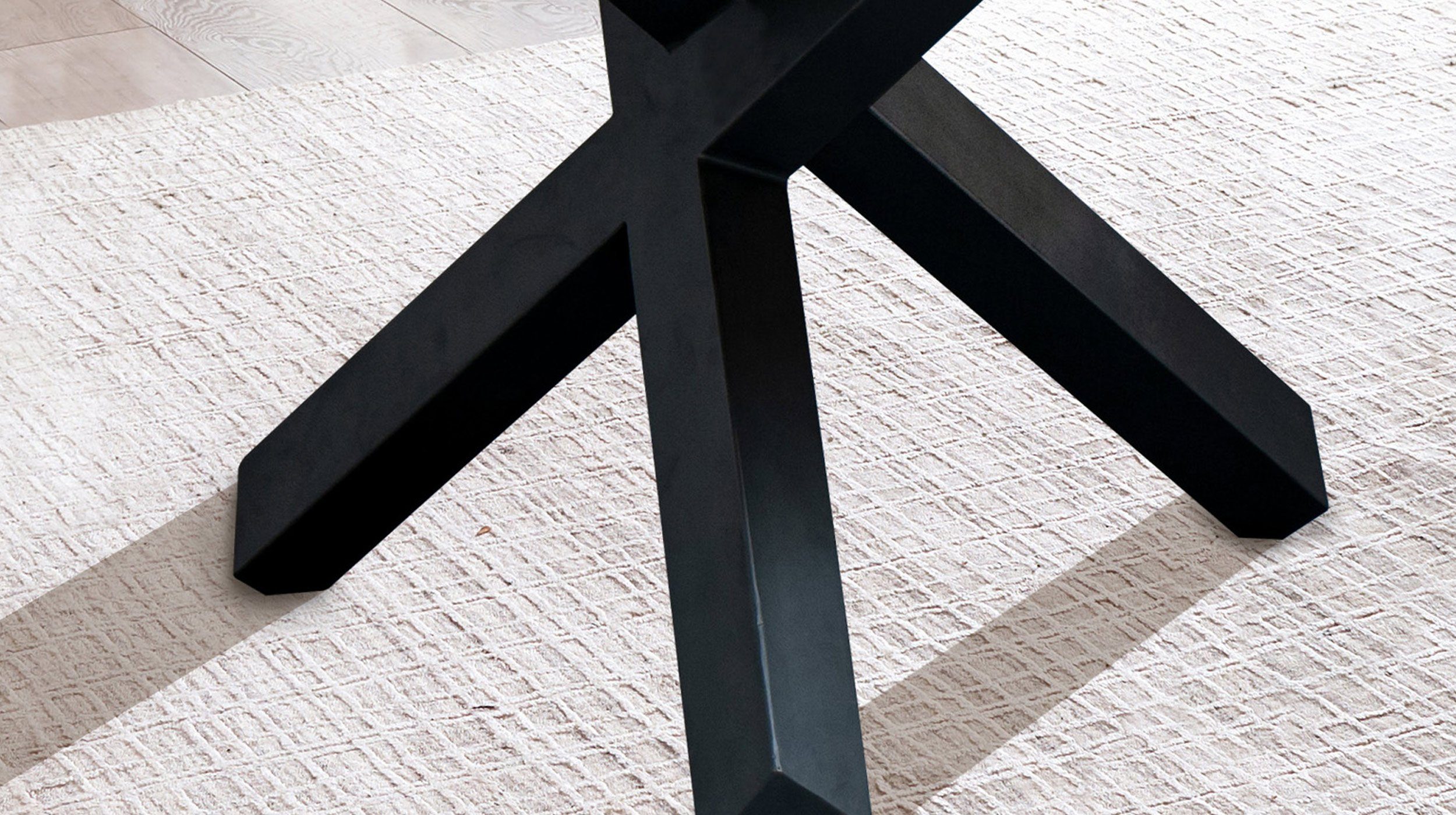 Massivart® Esstisch EDUARDO runder Massivholztisch (110 cm oder 130 cm) aus Mango, Tischplattenstärke 50 mm / Metallgestell schwarz – Bild 5 von 5