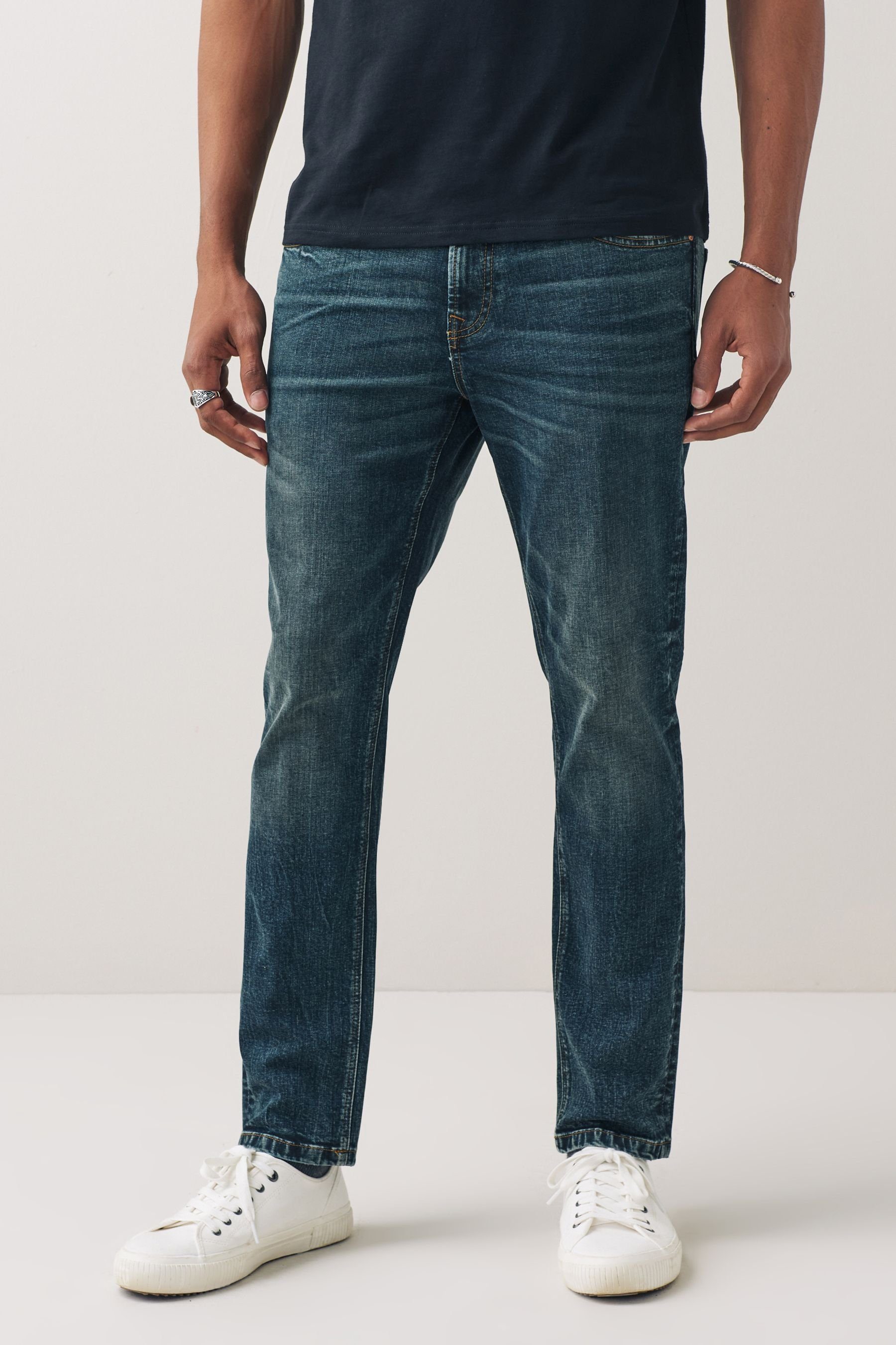Fit Slim Slim-fit-Jeans Blue Tint Essential mit Stretch (1-tlg) Next Jeans Dark