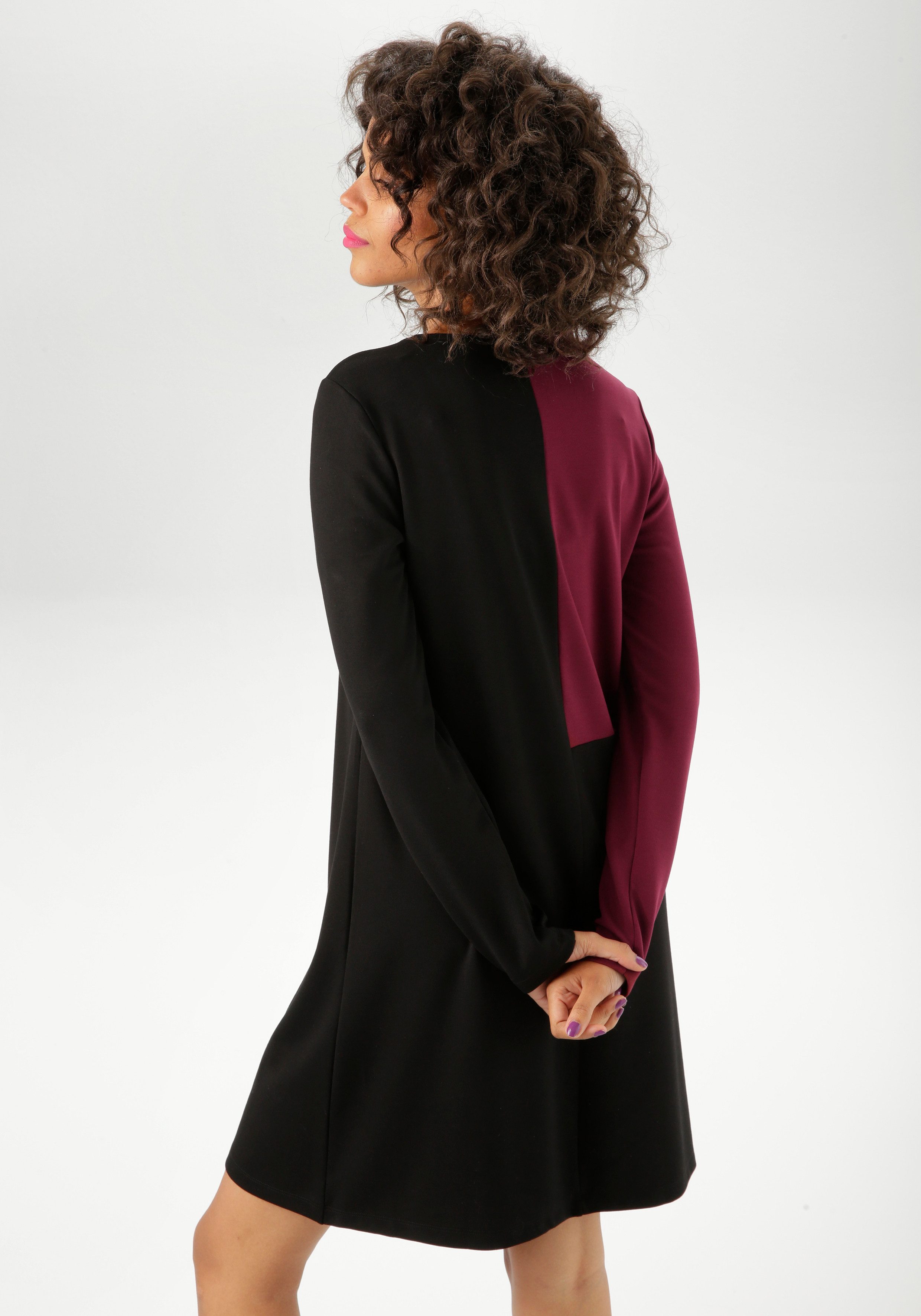 Aniston CASUAL Jerseykleid mir raffiniertem Farbeinsatz – Bild 3 von 5