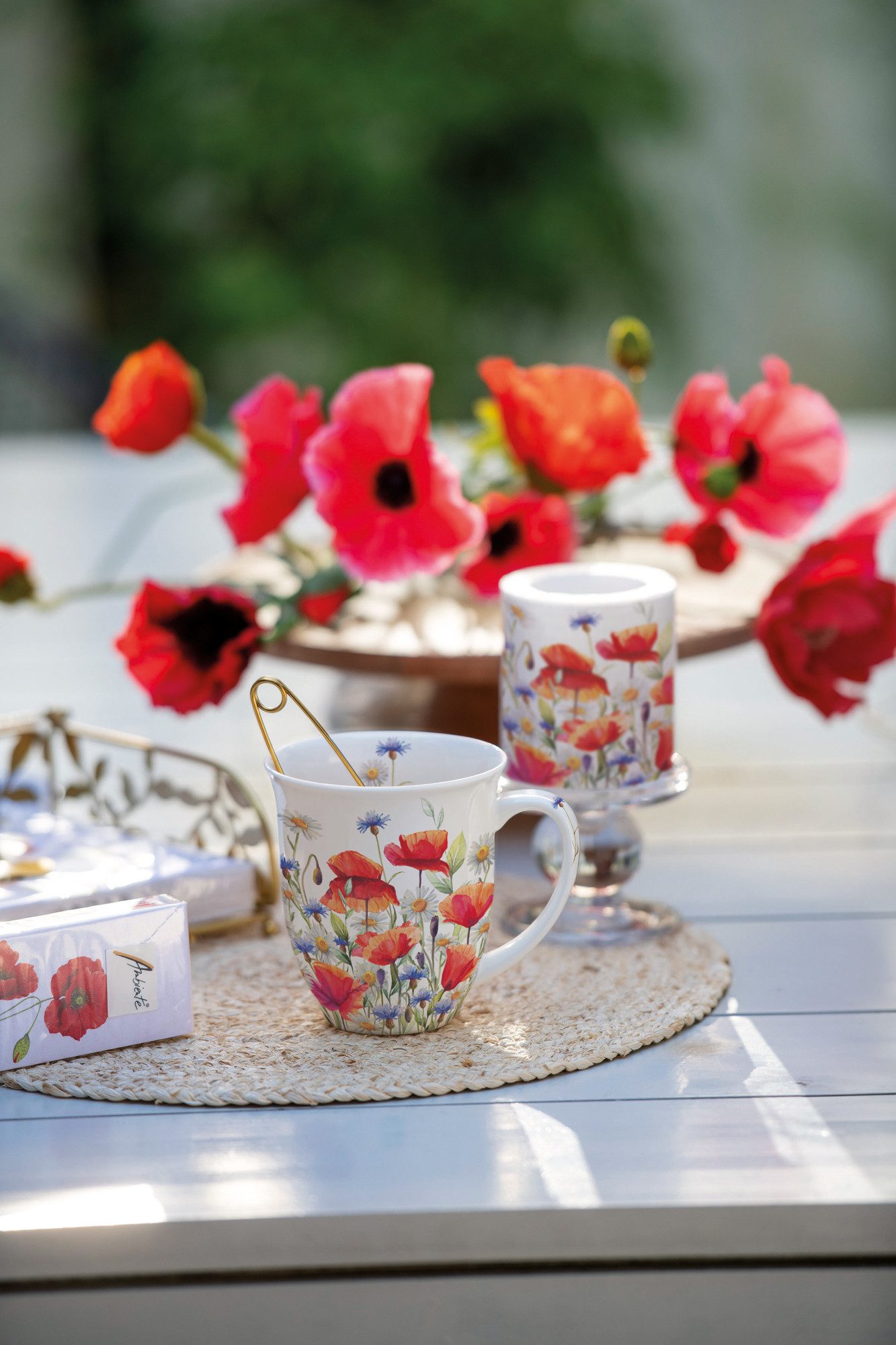 Ambiente® Tischläufer Poppies and cornflowers (1-tlg, 1-teilig), Tischläufer Tischdecke ca.40x150cm Baumwolle