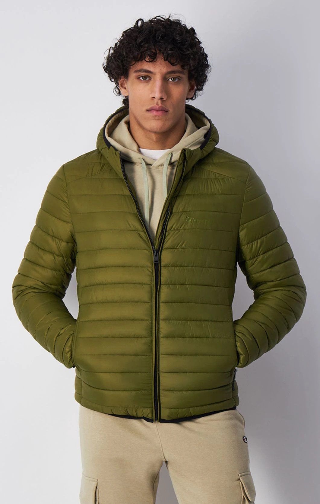 Champion Funktionsjacke Steppjacke mit Kapuze (leichte wattierung, warm) olivgrün Herren