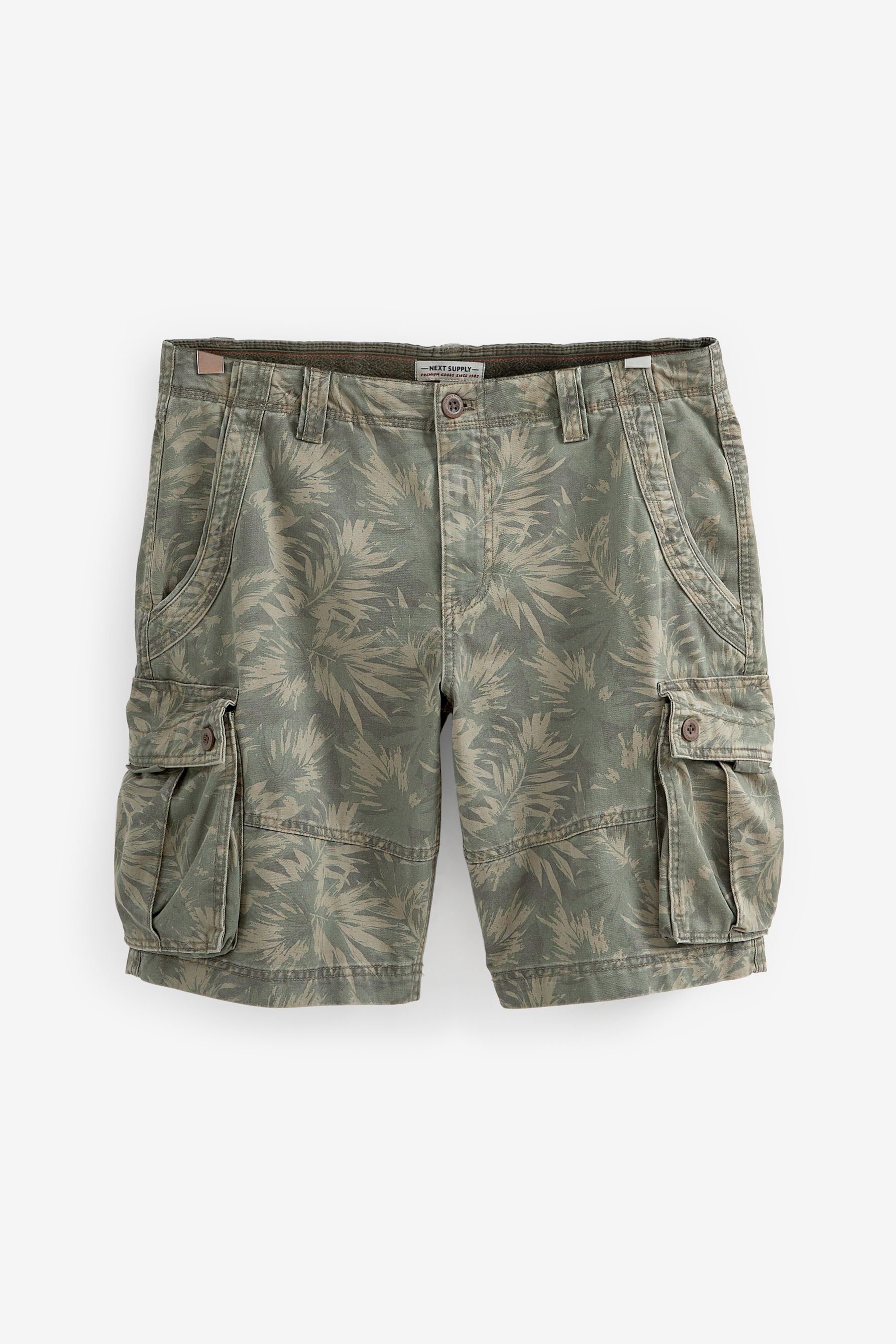 Khaki mit Waschung Hochwertige Green Palm Cargoshorts (1-tlg) Print Next Cargo-Shorts
